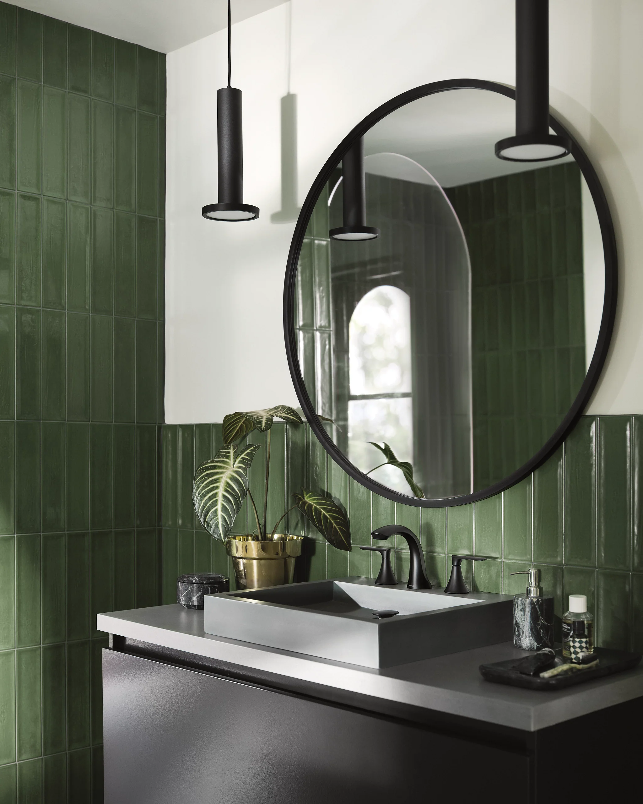 1037-Findlay-Two-Handle-Widespread-Bathroom-Sink-Faucet-8.webp Findlay Two-Handle Widespread Bathroom Sink Faucet