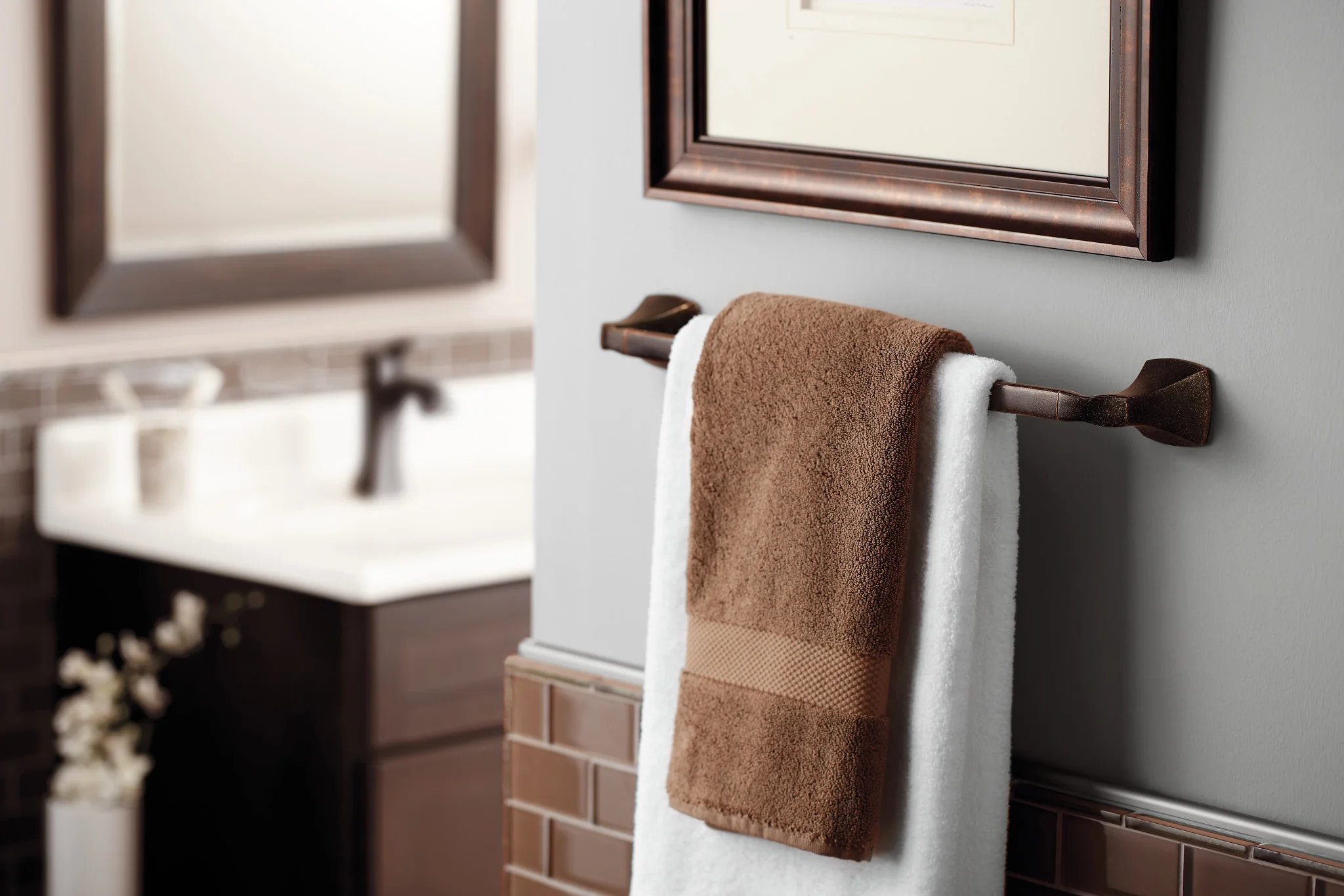 1061-Voss-18-Towel-Bar-21.webp Voss 18" Towel Bar