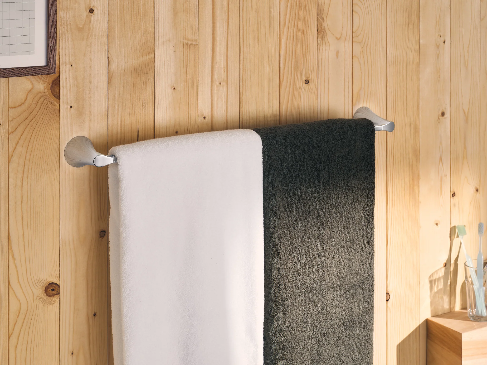 1068-Graeden-Chrome-24-towel-bar-10.webp Graeden Chrome 24" towel bar