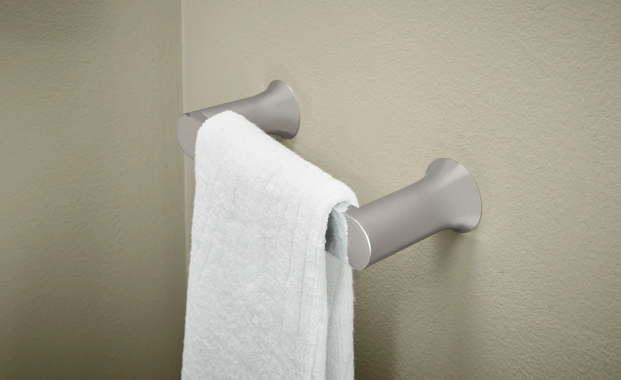 1257-Genta-LX-Chrome-Hand-Towel-Bar-11.webp Genta LX Chrome Hand Towel Bar