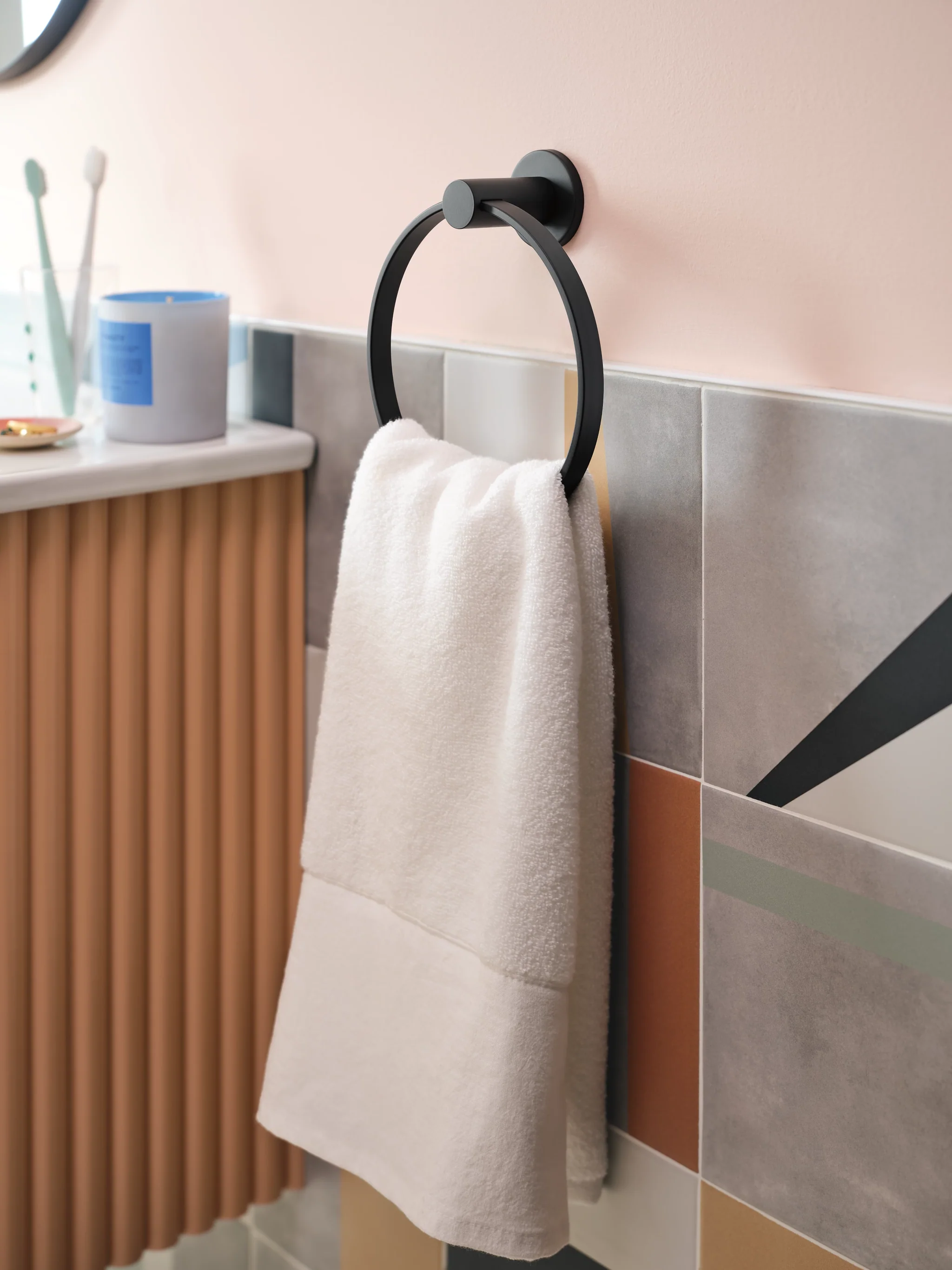 1262-Avri-Towel-Ring-10.webp Avri Towel Ring