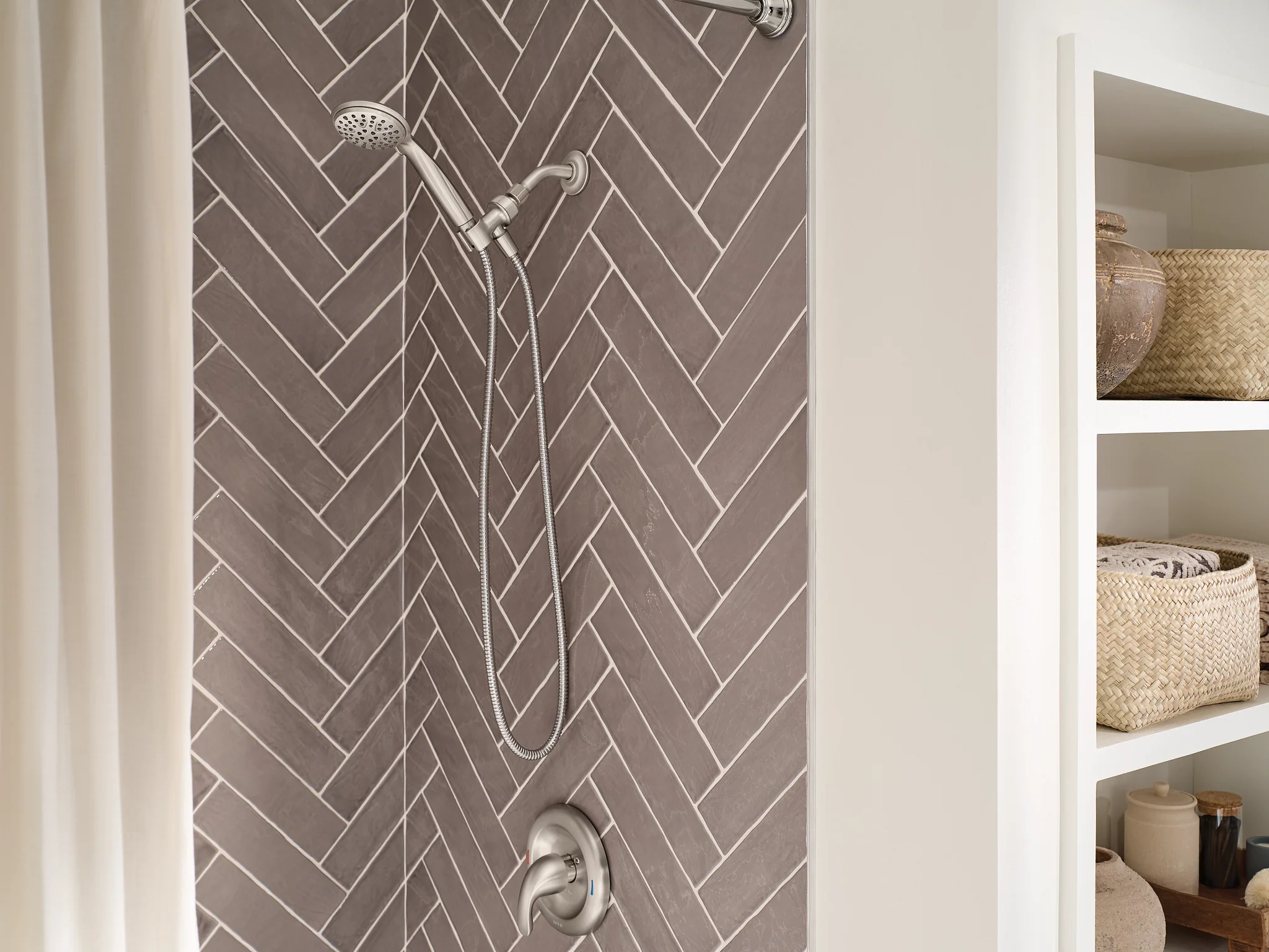 1272-Attune-Handheld-Shower-5.webp Attune Handheld Shower