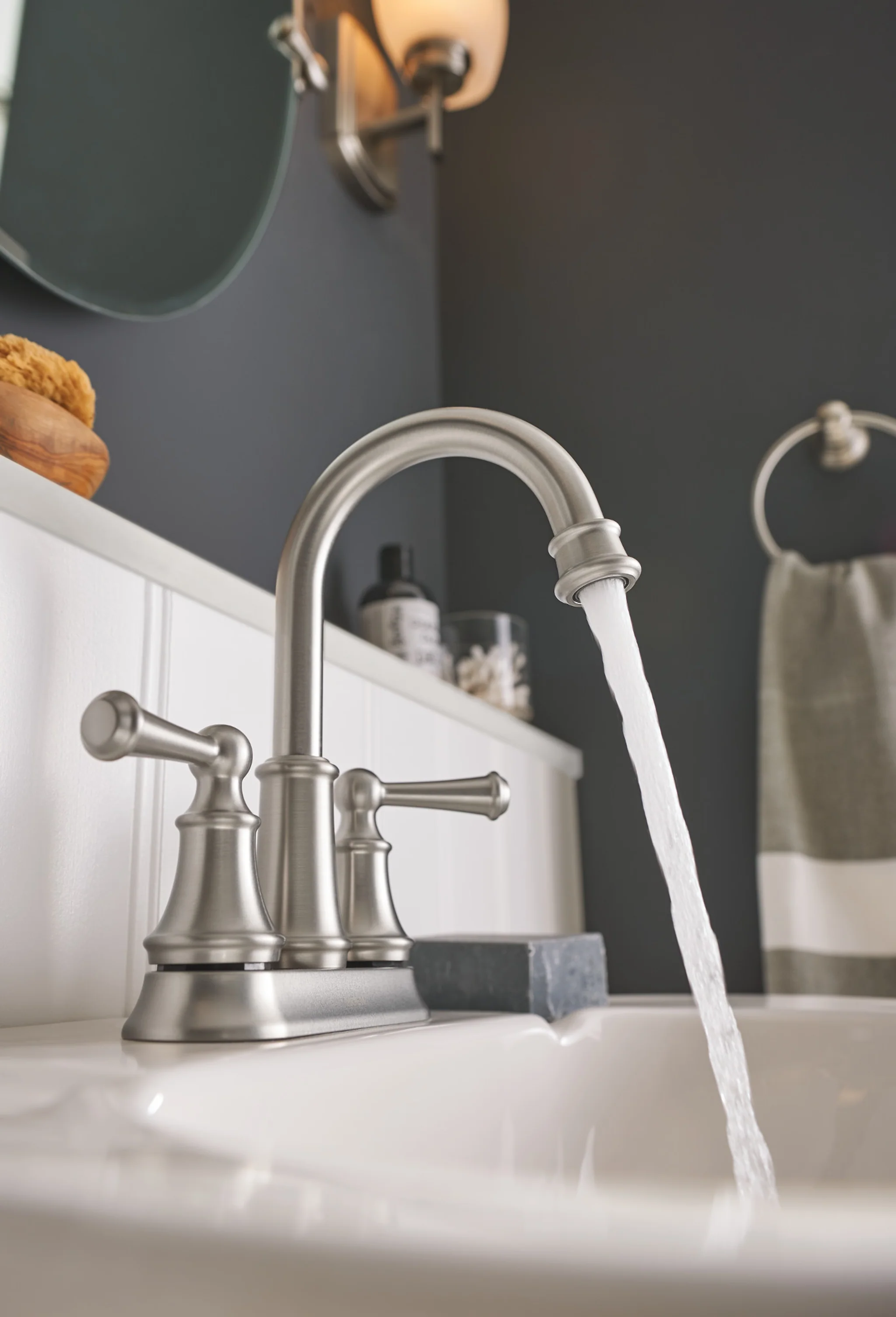 1387-Brecklyn-Two-handle-Centerset-Bathroom-Sink-Faucet-5.webp Brecklyn Two-handle Centerset Bathroom Sink Faucet