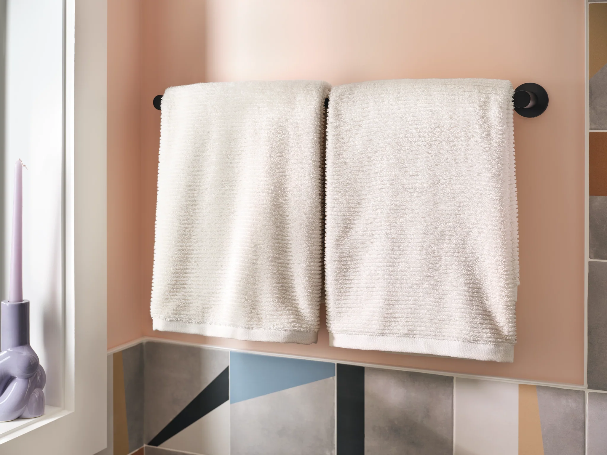 1392-Avri-Chrome-24-towel-bar-9.webp Avri Chrome 24" towel bar