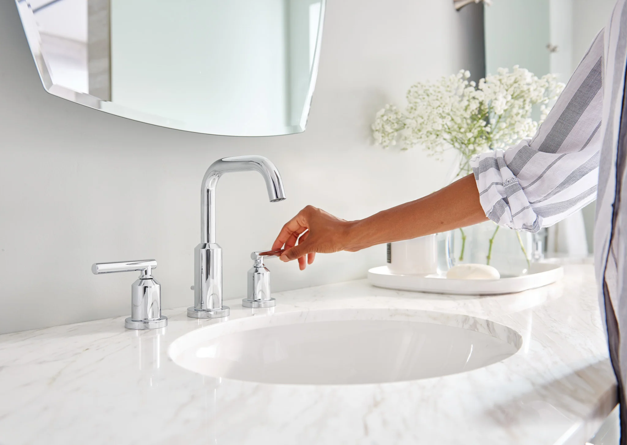 1457-Gibson-Chrome-Two-Handle-High-Arc-Bathroom-Faucet-11.webp Gibson Chrome Two-Handle High Arc Bathroom Faucet