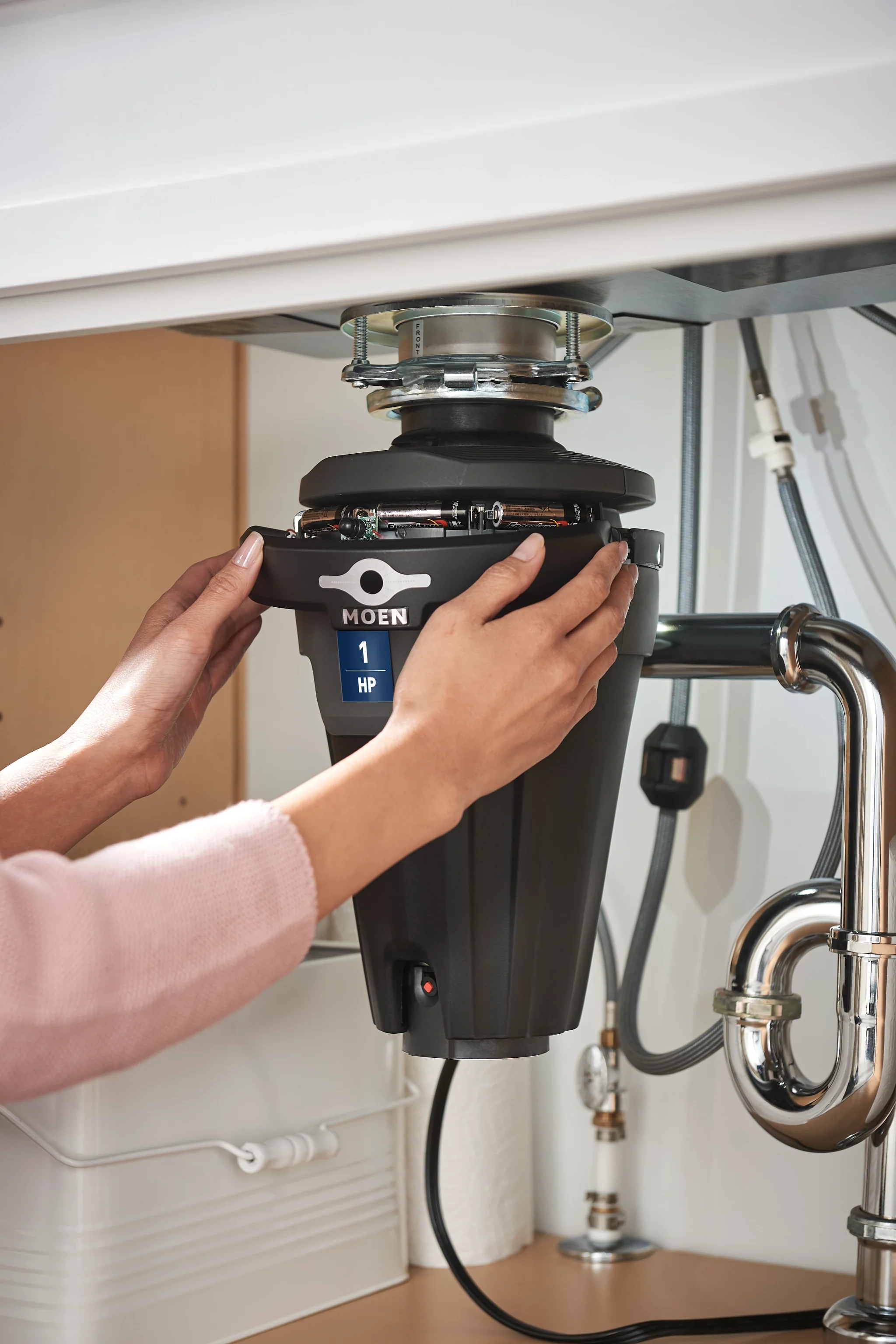 1539-EX-Series-1-Horsepower-Lighted-Garbage-Disposal-4.webp EX Series 1 Horsepower Lighted Garbage Disposal