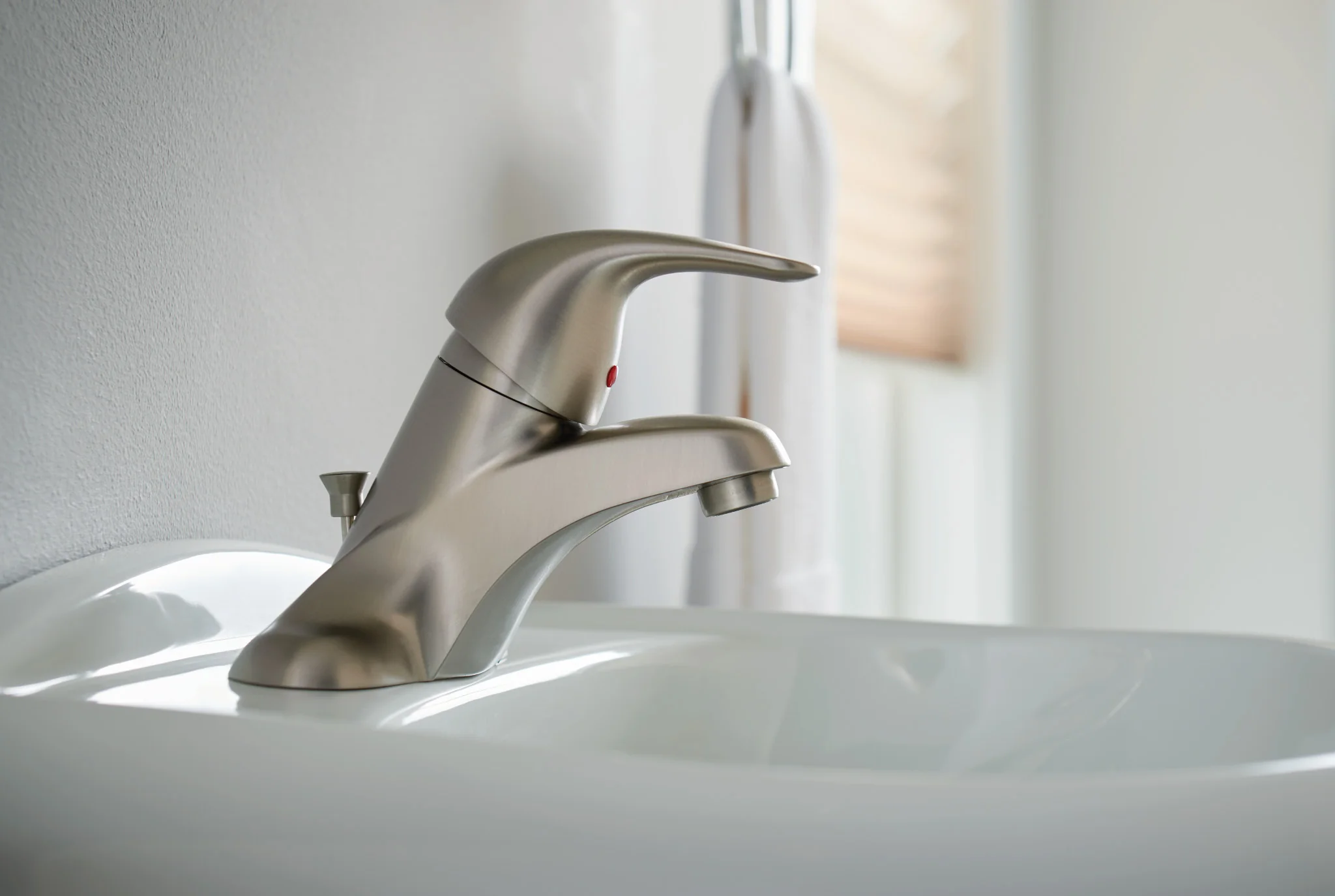 1605-Adler-Spot-resist-brushed-nickel-one-handle-low-arc-bathroom-faucet-5.webp Adler Spot resist brushed nickel one-handle low arc bathroom faucet
