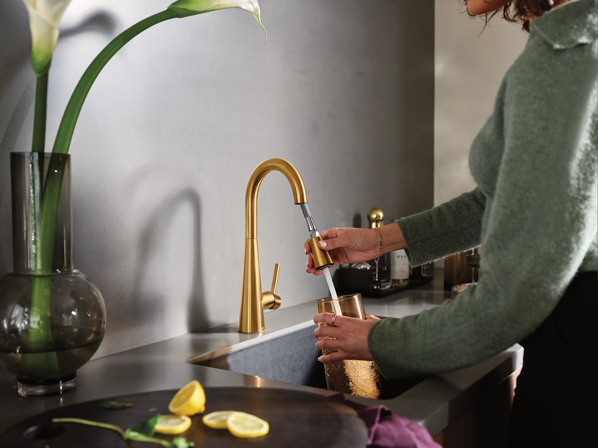 1607-Sleek-One-Handle-Pulldown-Bar-Faucet-37.webp Sleek One-Handle Pulldown Bar Faucet