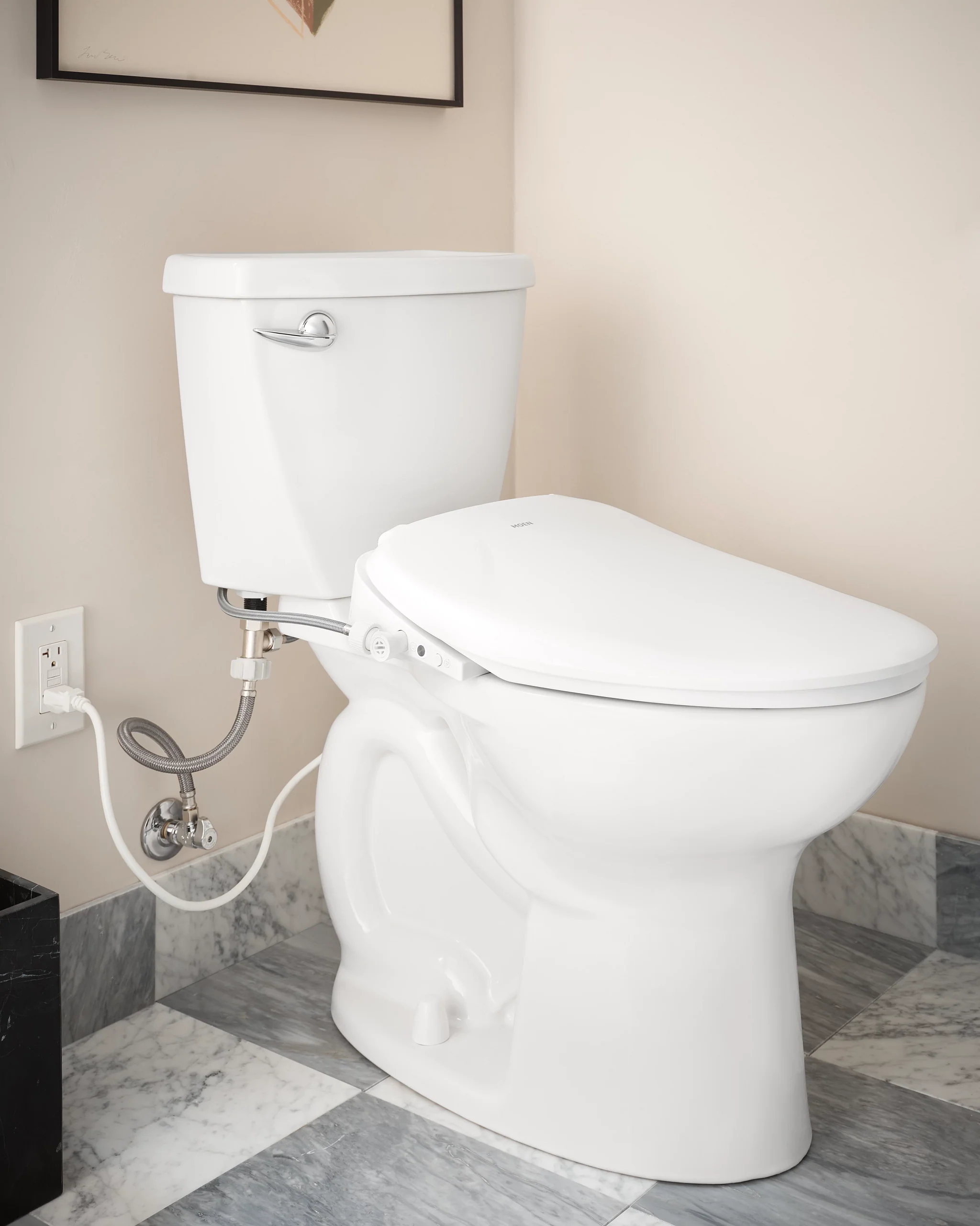 1648-Moen-5-series-Electronic-Bidet-Seat-3.webp Moen 5-series Electronic Bidet Seat