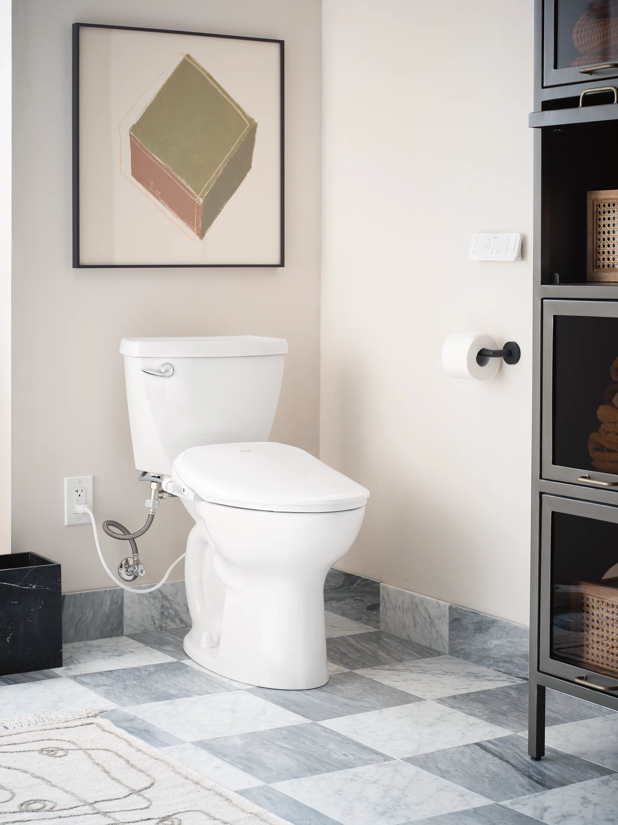 1648-Moen-5-series-Electronic-Bidet-Seat-7.webp Moen 5-series Electronic Bidet Seat