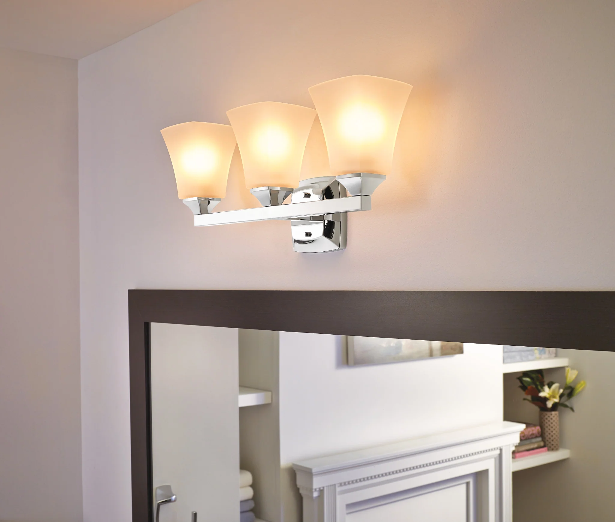 1712-Voss-Bath-Light-7.webp Voss Bath Light