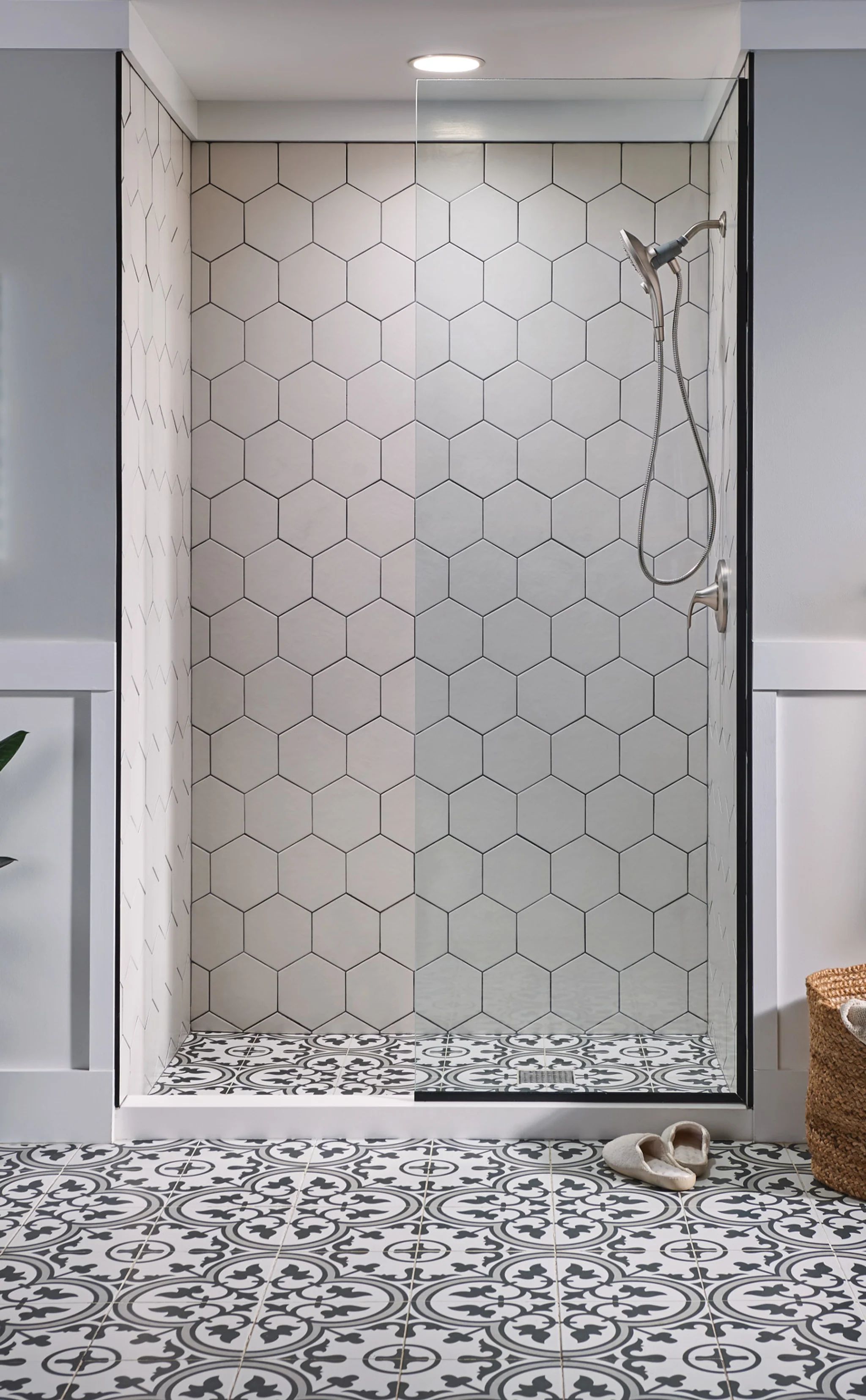 1775-Attract-Six-Function-5-1-2-Diameter-Showerhead-with-Handshower-14.webp Attract Six-Function 5 1/2" Diameter Showerhead with Handshower