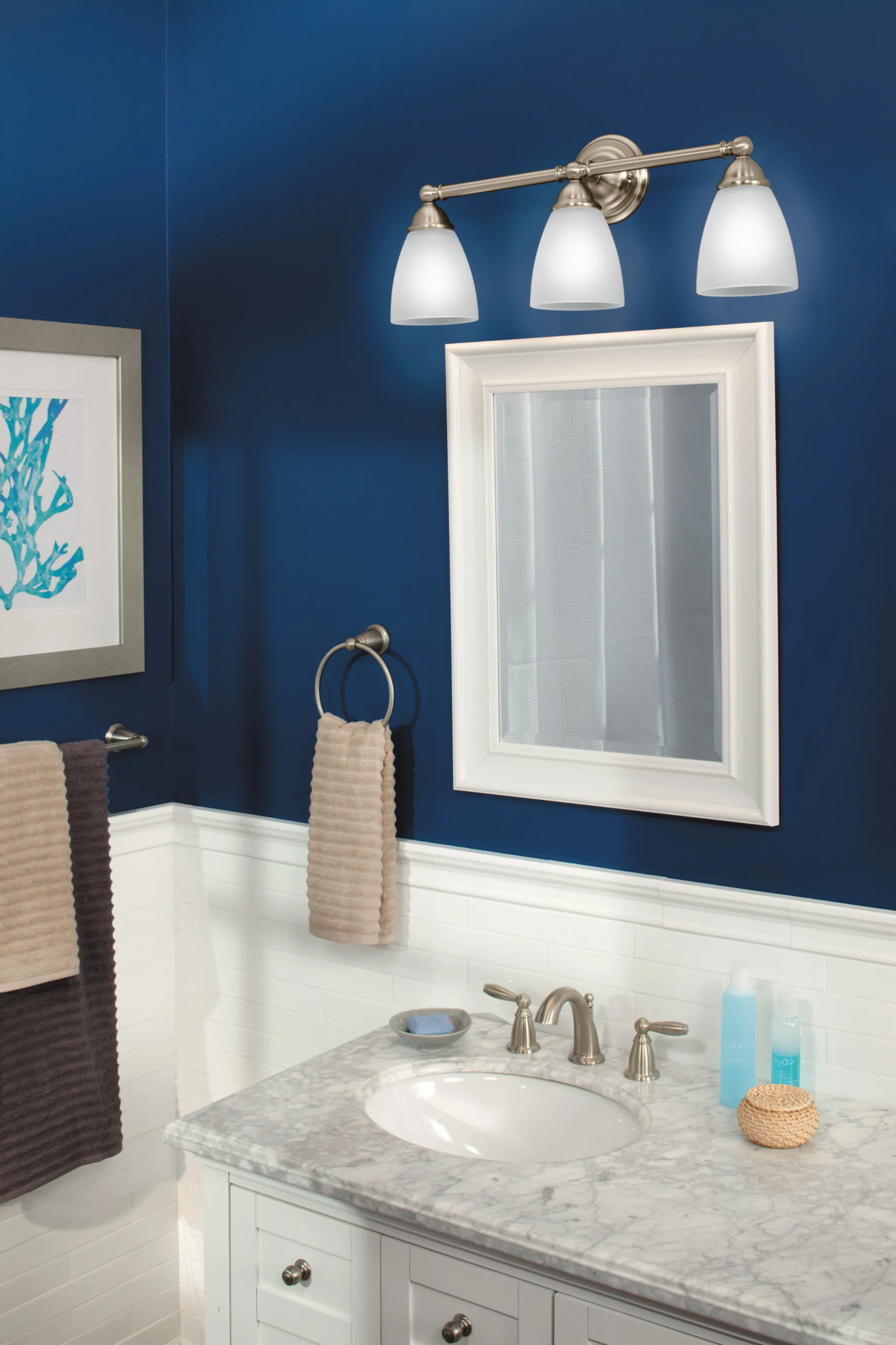 1823-Brantford-Chrome-18-Towel-Bar-9.webp Brantford Chrome 18" Towel Bar