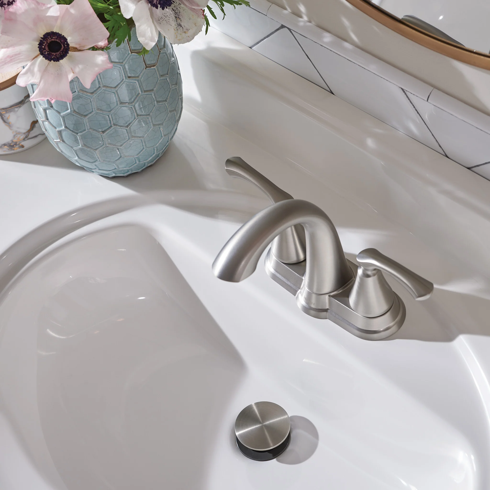 1854-Tiffin-Two-handle-Centerset-Bathroom-Sink-Faucet-10.webp Tiffin Two-handle Centerset Bathroom Sink Faucet