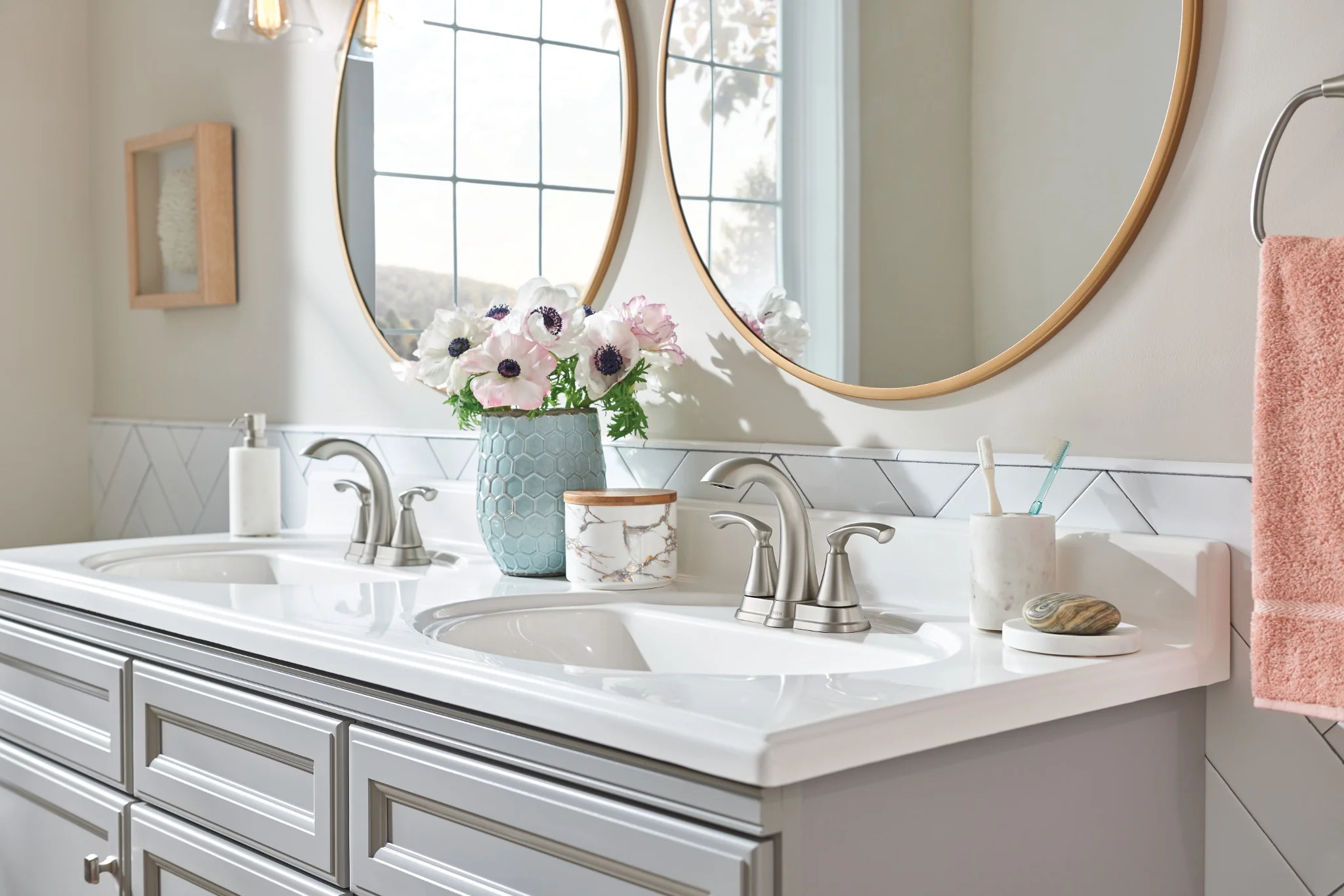 1854-Tiffin-Two-handle-Centerset-Bathroom-Sink-Faucet-9.webp Tiffin Two-handle Centerset Bathroom Sink Faucet