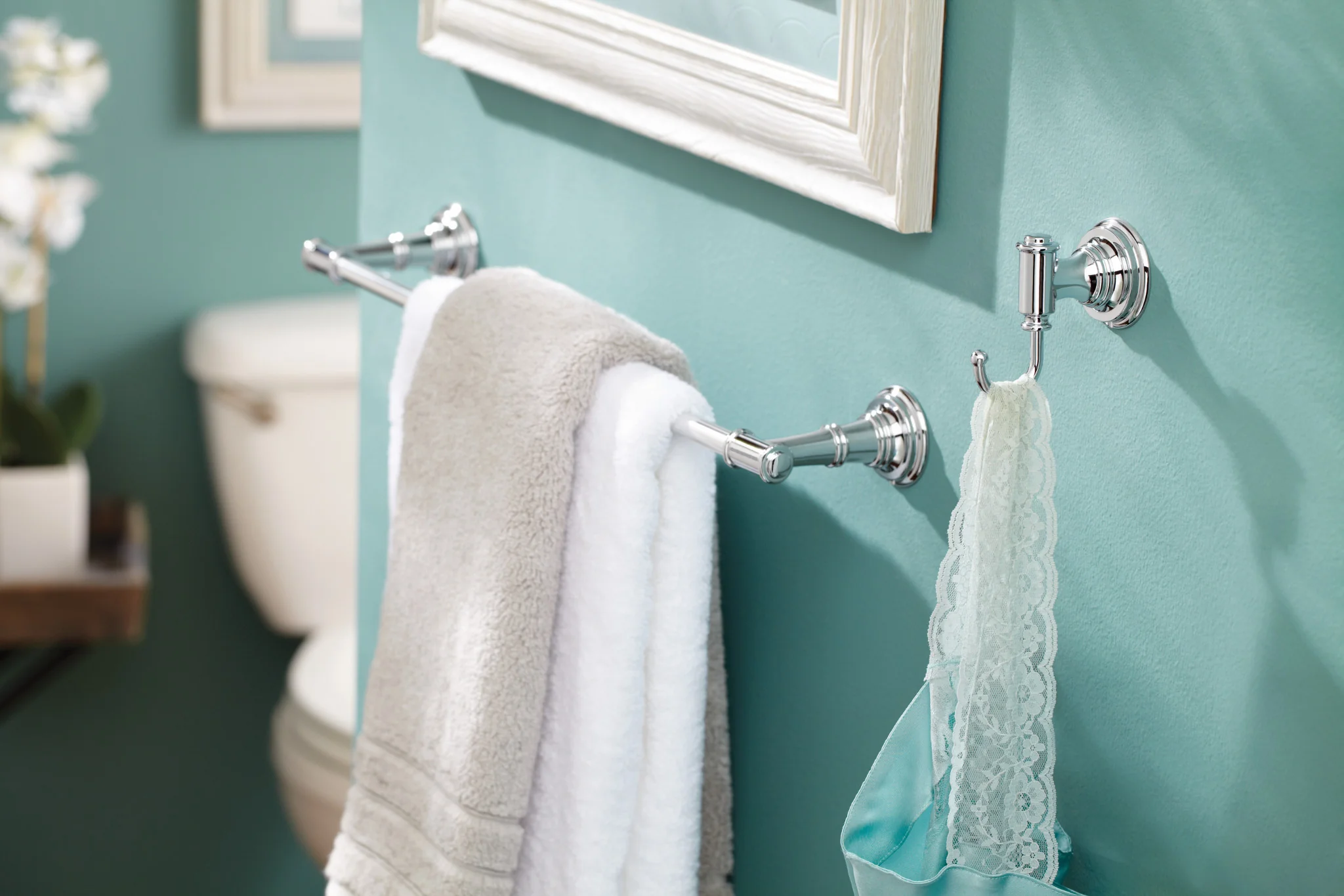 2221-Ellsworth-Chrome-24-Towel-Bar-11.webp Ellsworth Chrome 24" Towel Bar