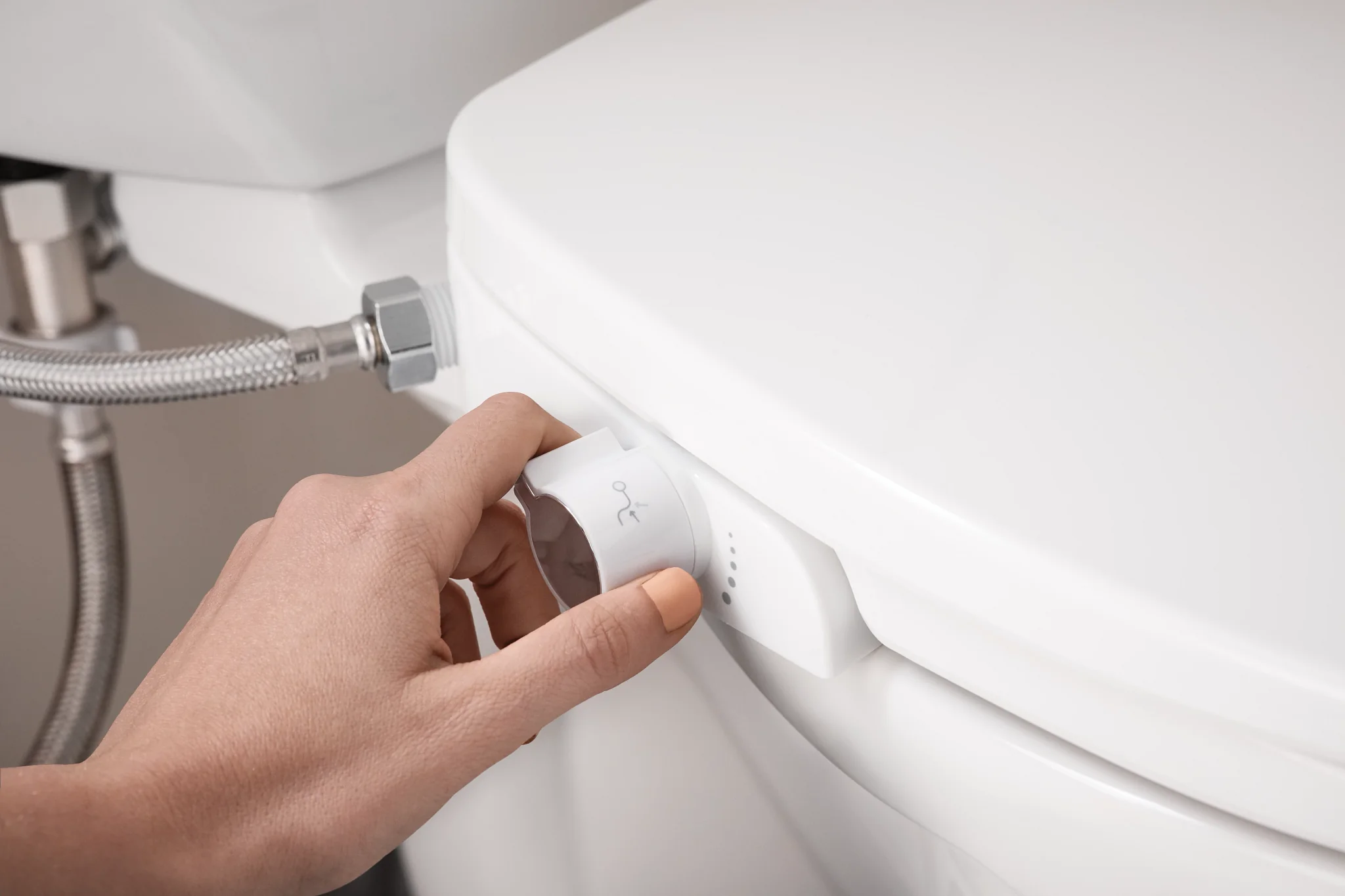 2318-Moen-2-series-Non-electronic-Bidet-Seat-7.webp Moen 2-series Non-electronic Bidet Seat