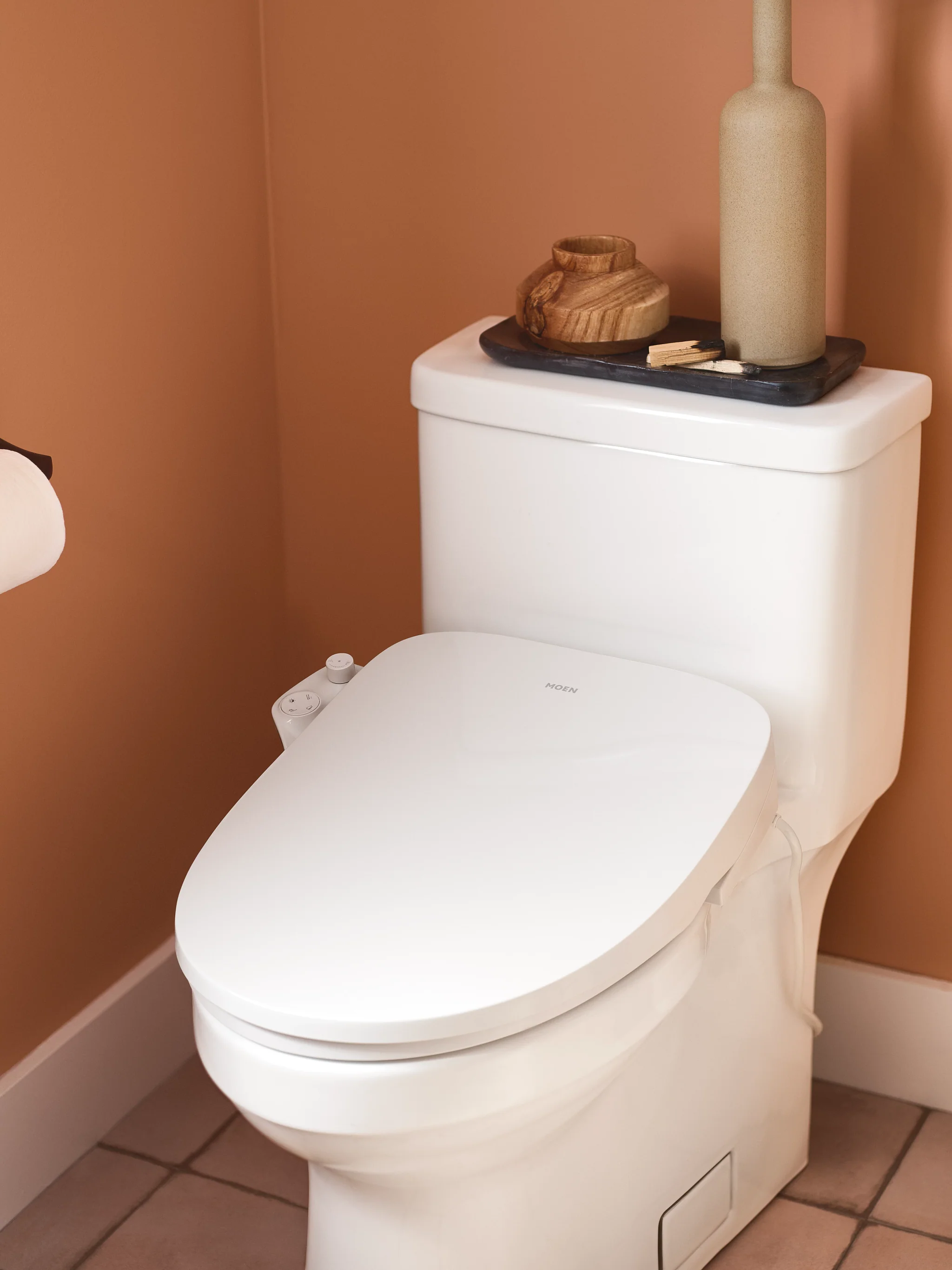2344-Moen-3-series-Electronic-Bidet-Seat-9.webp Moen 3-series Electronic Bidet Seat