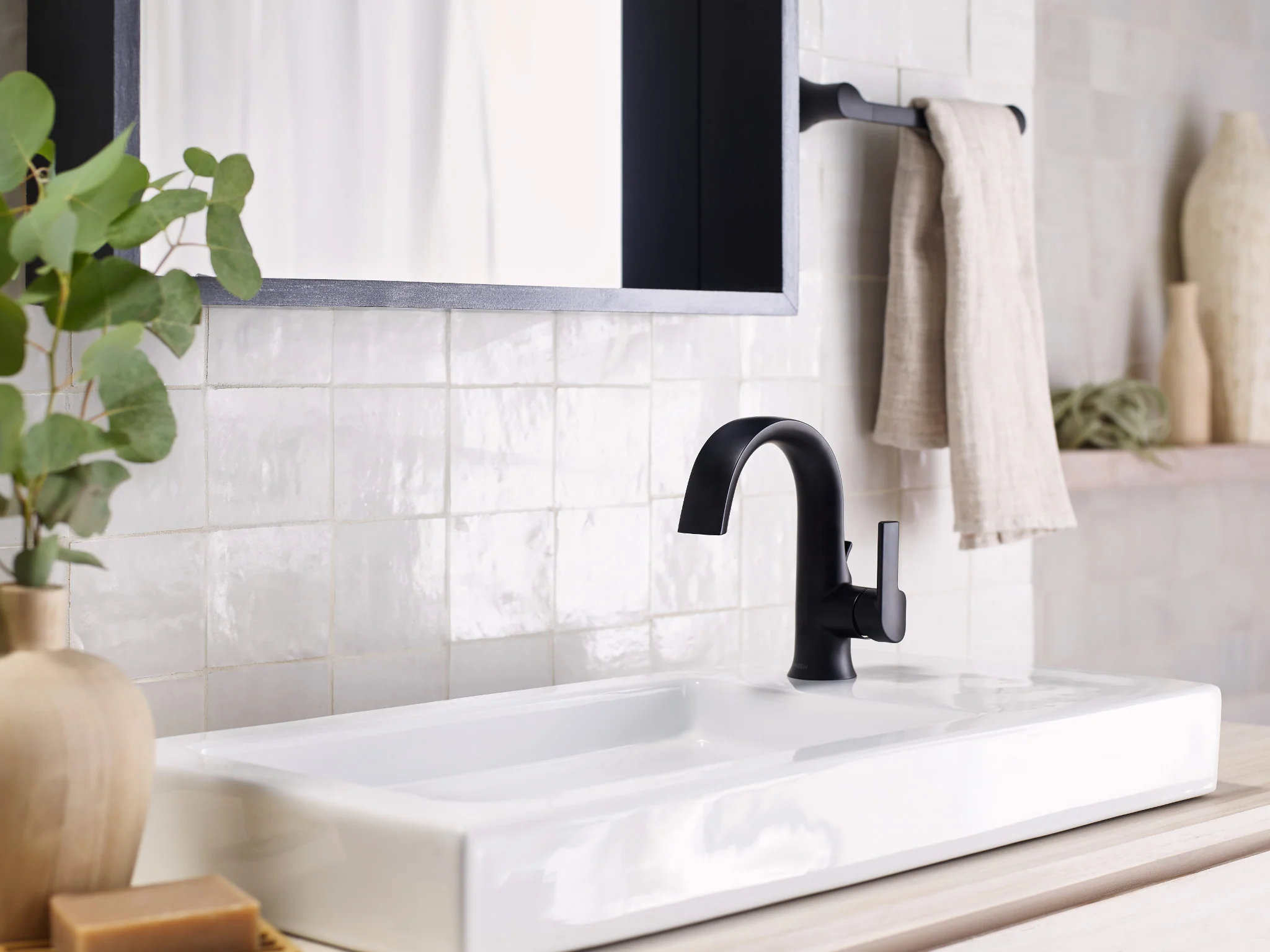 2380-Doux-One-handle-Bathroom-Sink-Faucet-14.webp Doux One-handle Bathroom Sink Faucet
