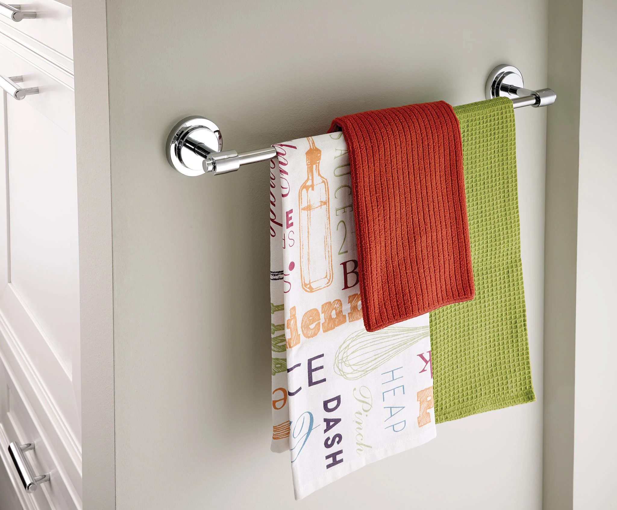 2429-Iso-24-Towel-Bar-10.webp Iso 24" Towel Bar