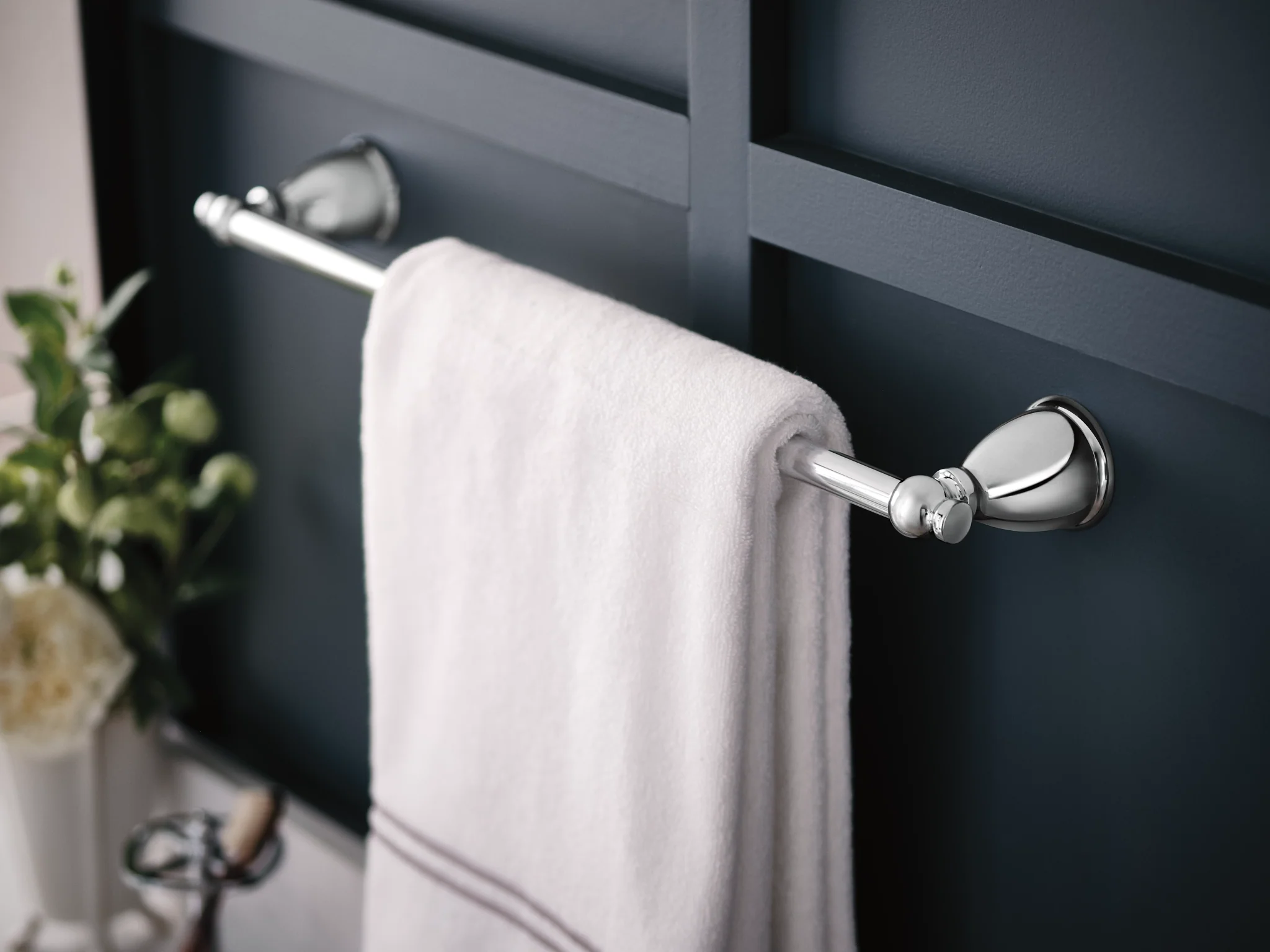 2451-Caldwell-Chrome-18-Towel-Bar-10.webp Caldwell Chrome 18" Towel Bar