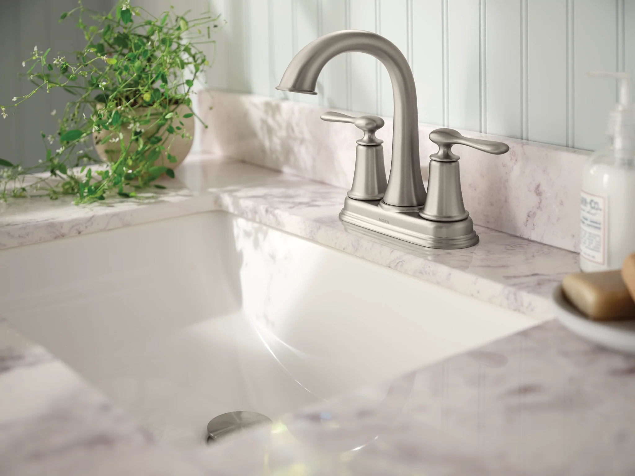 2519-Ellicott-Two-handle-Centerset-Bathroom-Sink-Faucet-2.webp Ellicott Two-handle Centerset Bathroom Sink Faucet