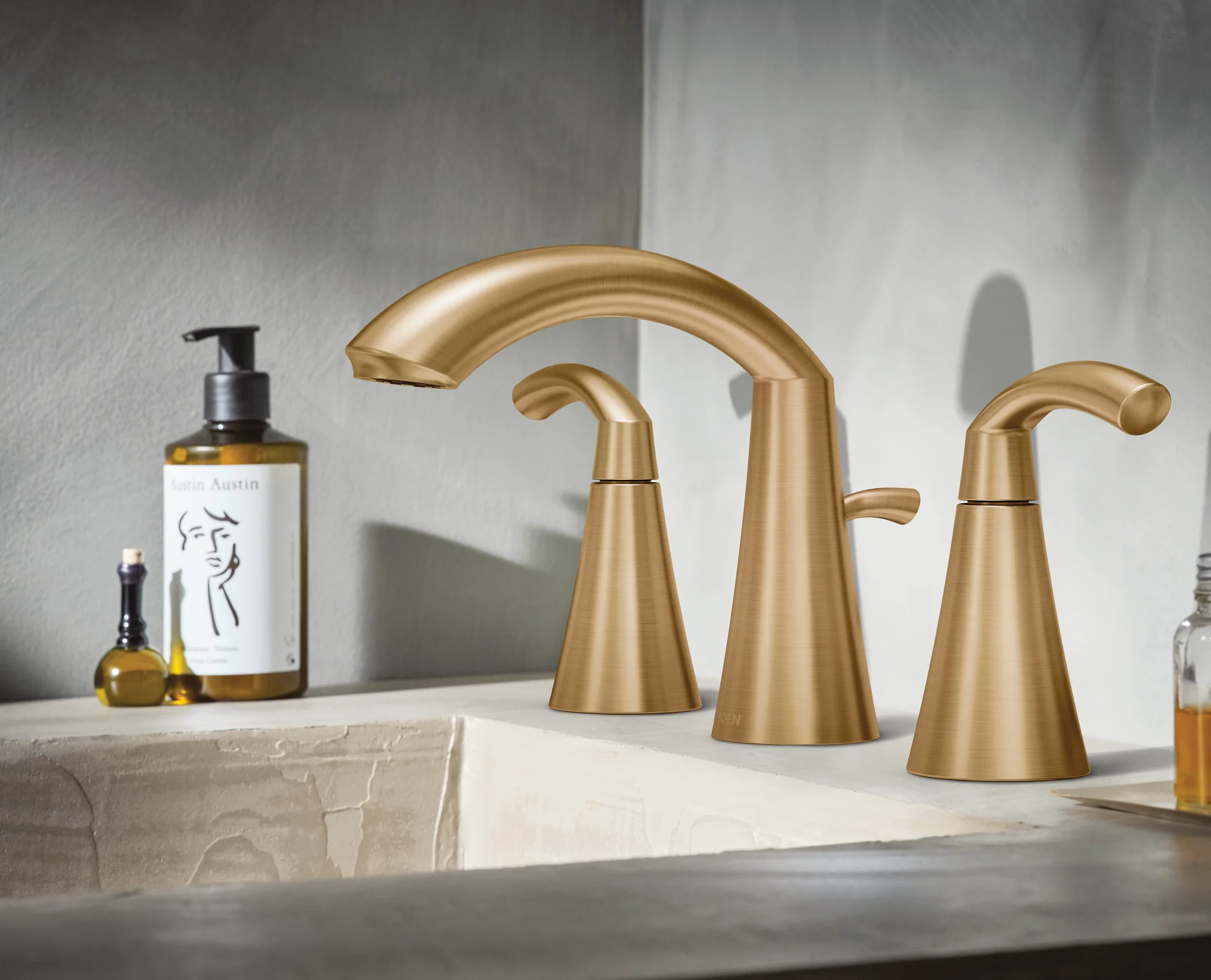 2535-Glyde-Two-Handle-Widespread-Bathroom-Sink-Faucet-3.webp Glyde Two-Handle Widespread Bathroom Sink Faucet