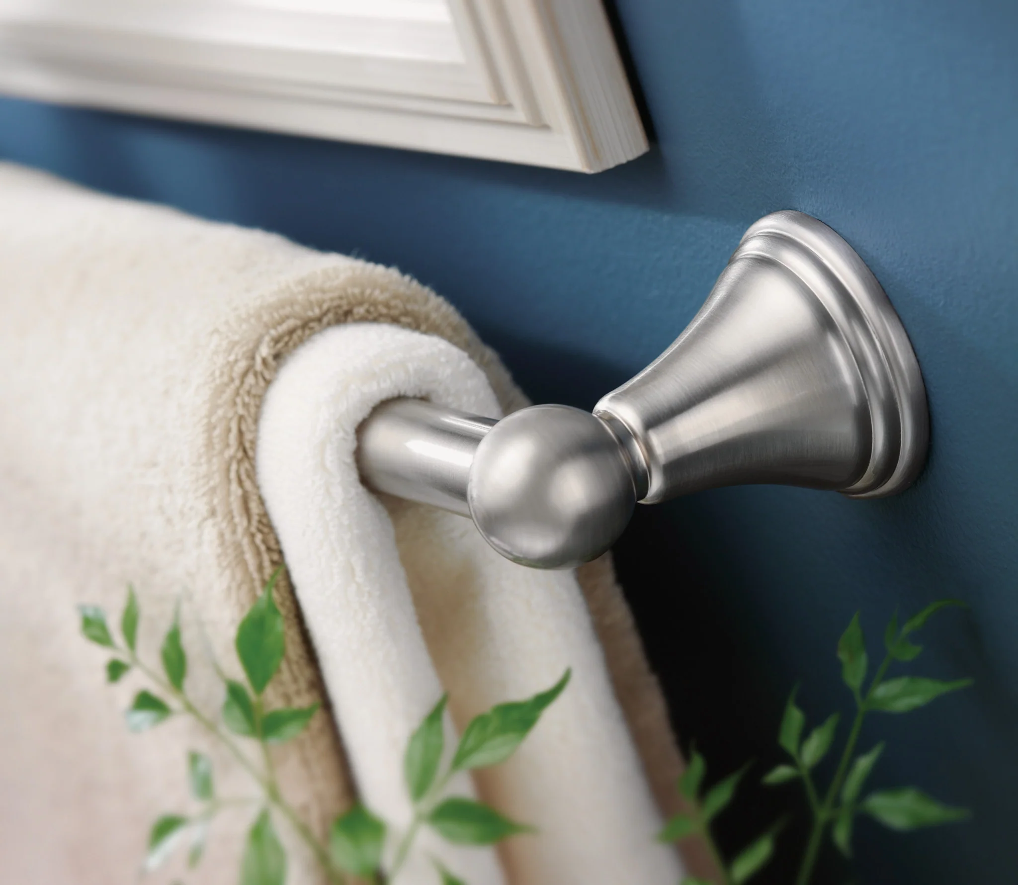 2553-Preston-Chrome-24-Towel-Bar-3.webp Preston Chrome 24" Towel Bar