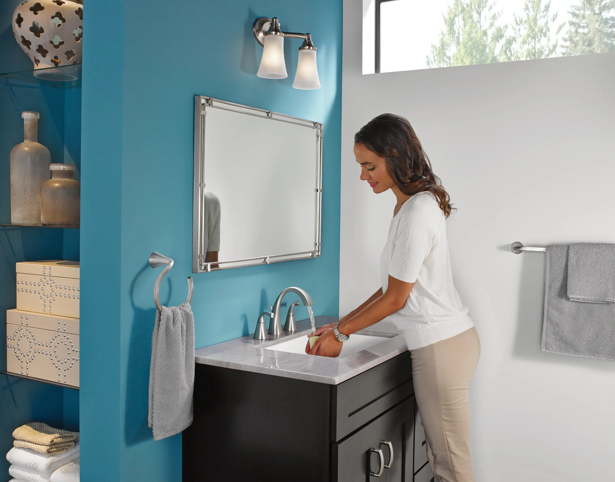 2639-Oxby-Brushed-nickel-24-Towel-Bar-10.webp Oxby Brushed nickel 24" Towel Bar