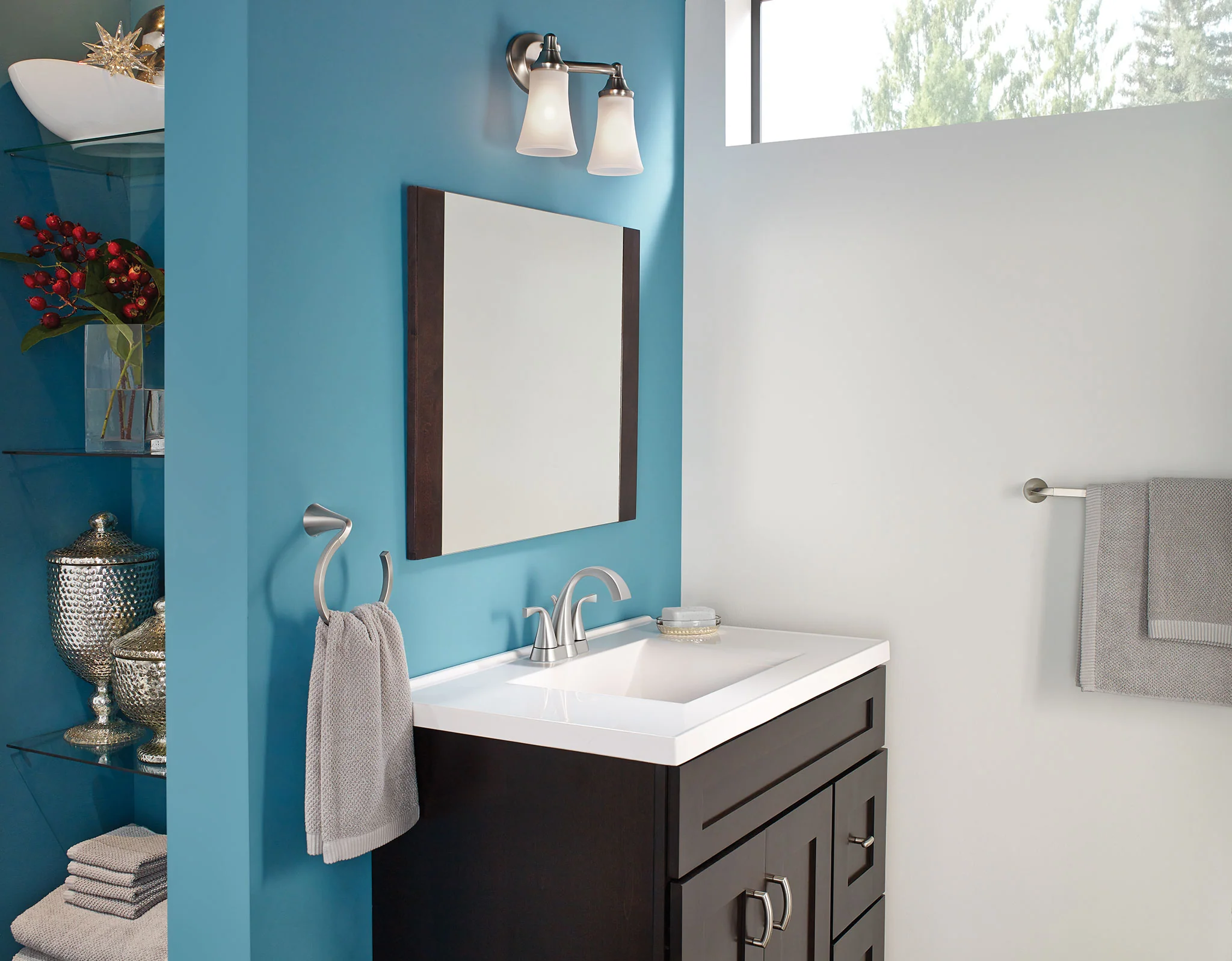 2639-Oxby-Brushed-nickel-24-Towel-Bar-3.webp Oxby Brushed nickel 24" Towel Bar