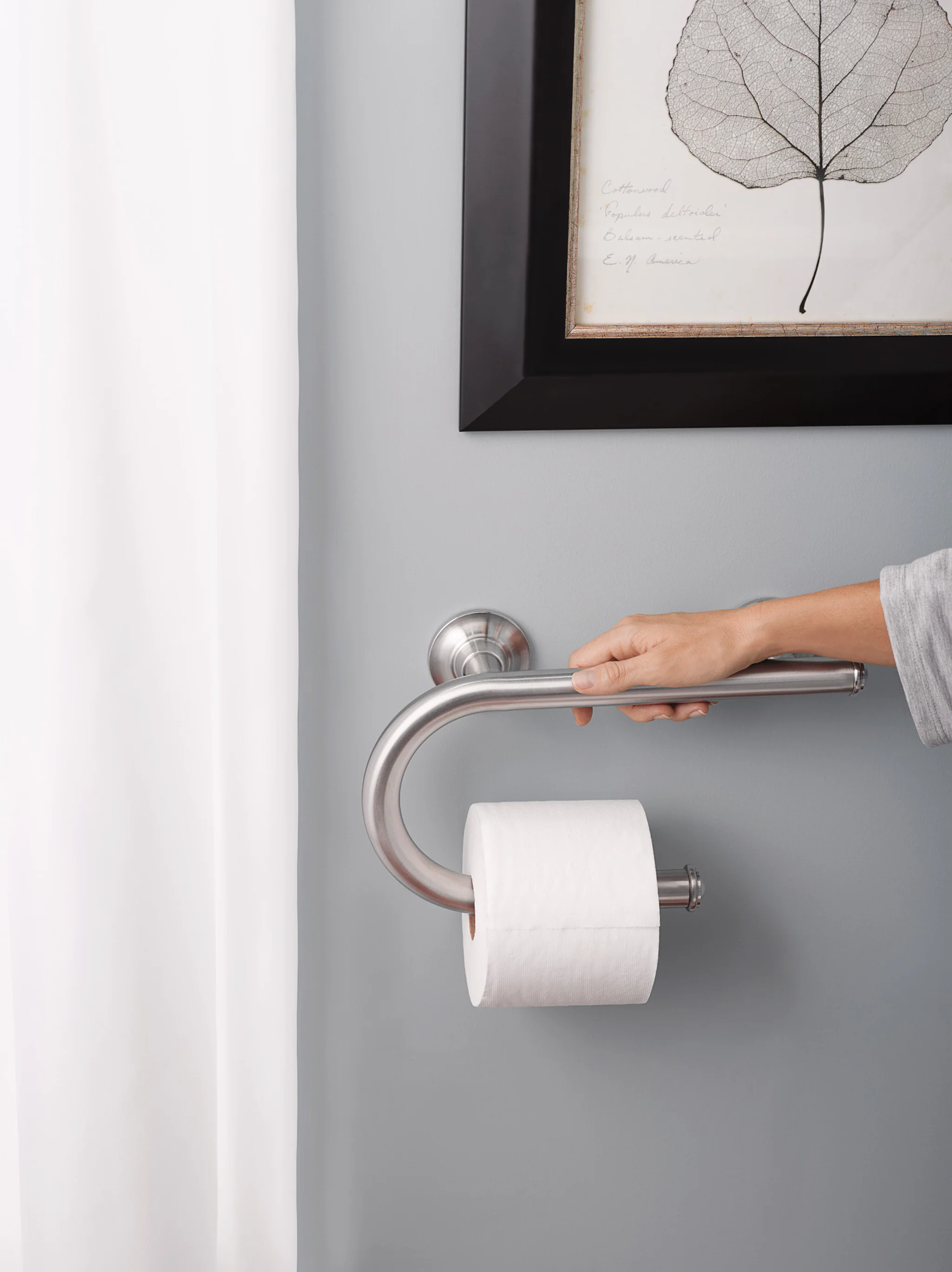 2656-Chrome-8-grab-bar-with-accessories-4.webp Chrome 8" grab bar with accessories