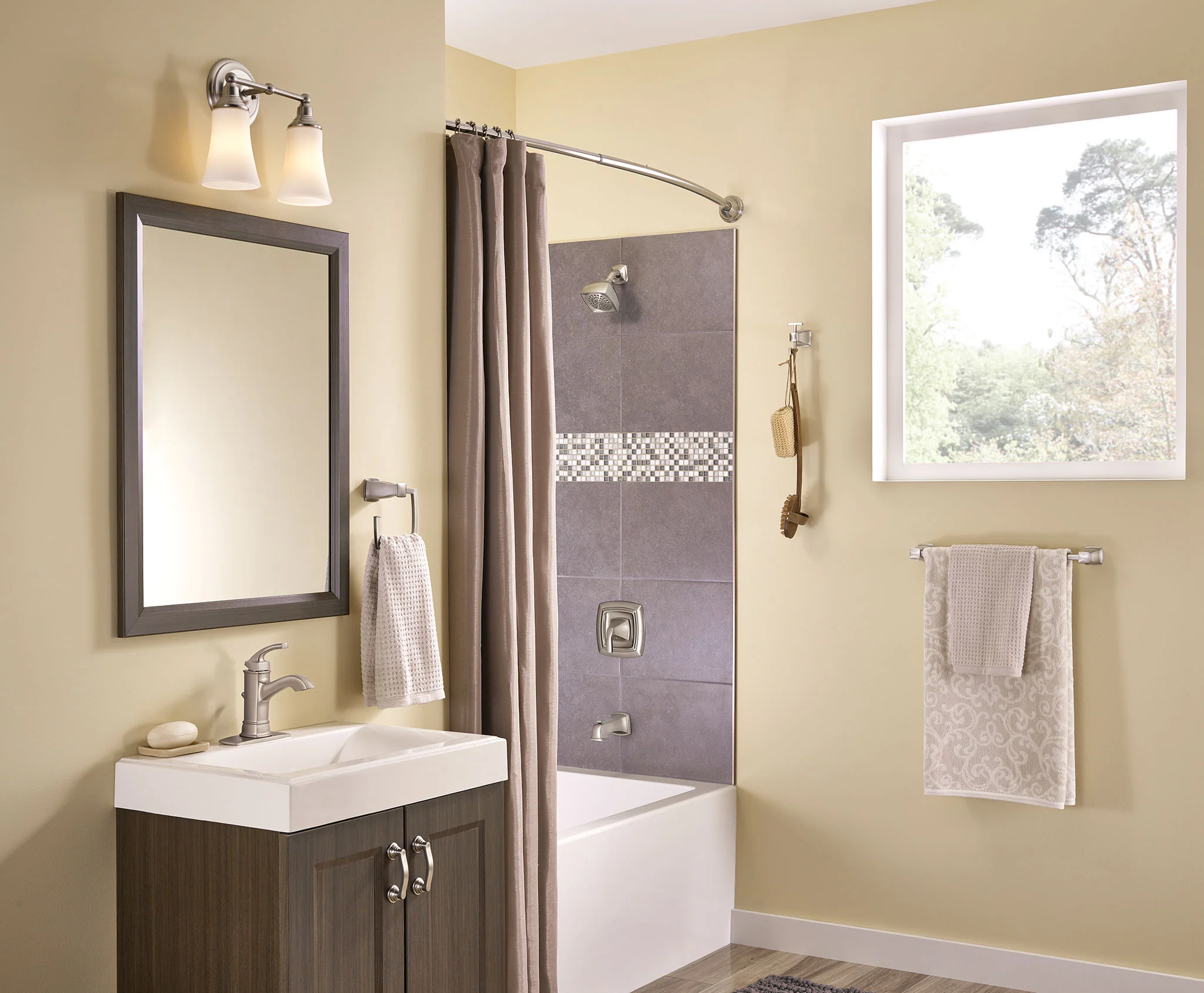 2779-Hensley-One-handle-Bathroom-Sink-Faucet-2.webp Hensley One-handle Bathroom Sink Faucet