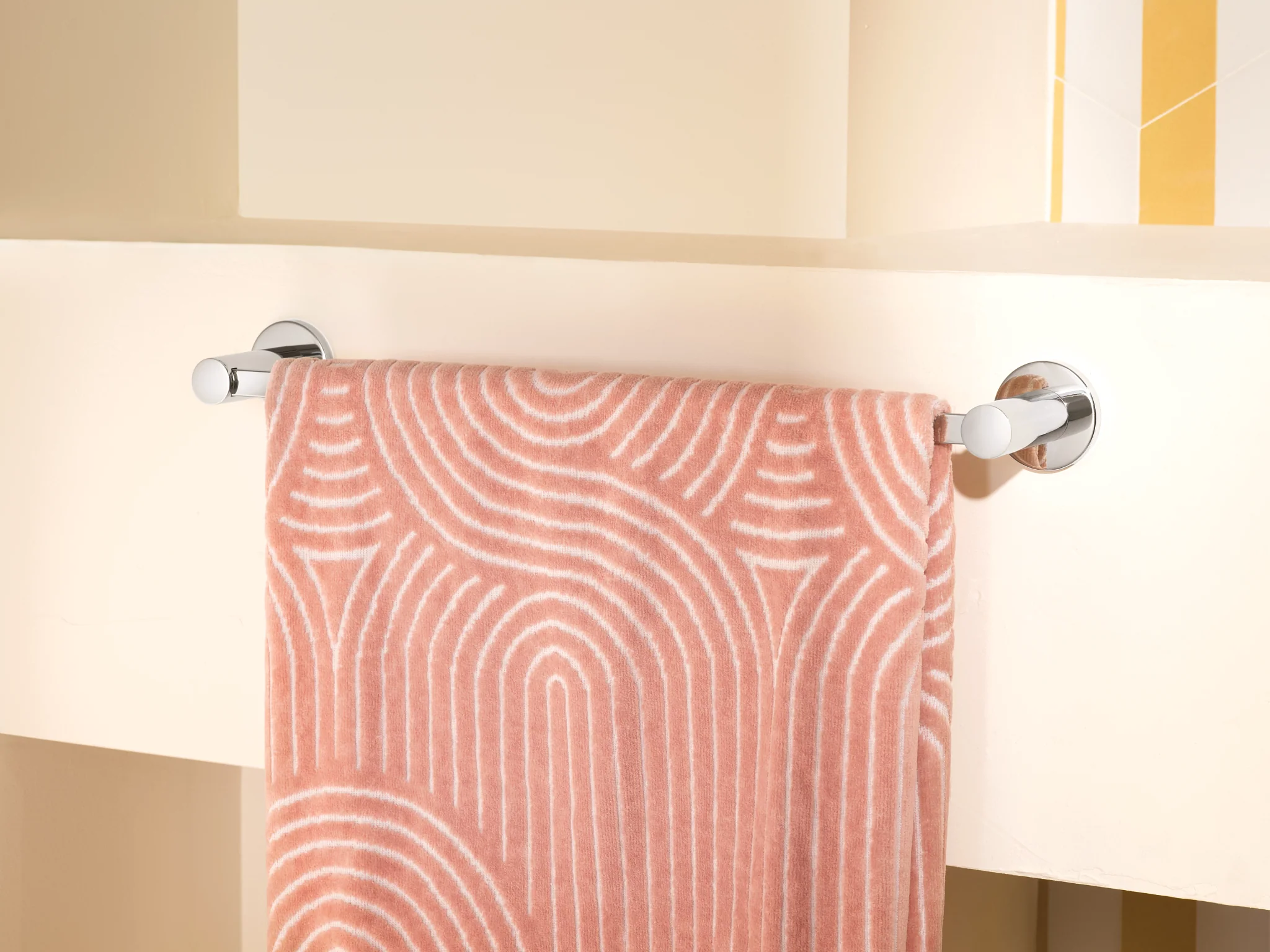 2794-Avri-Chrome-18-towel-bar-11.webp Avri Chrome 18" towel bar