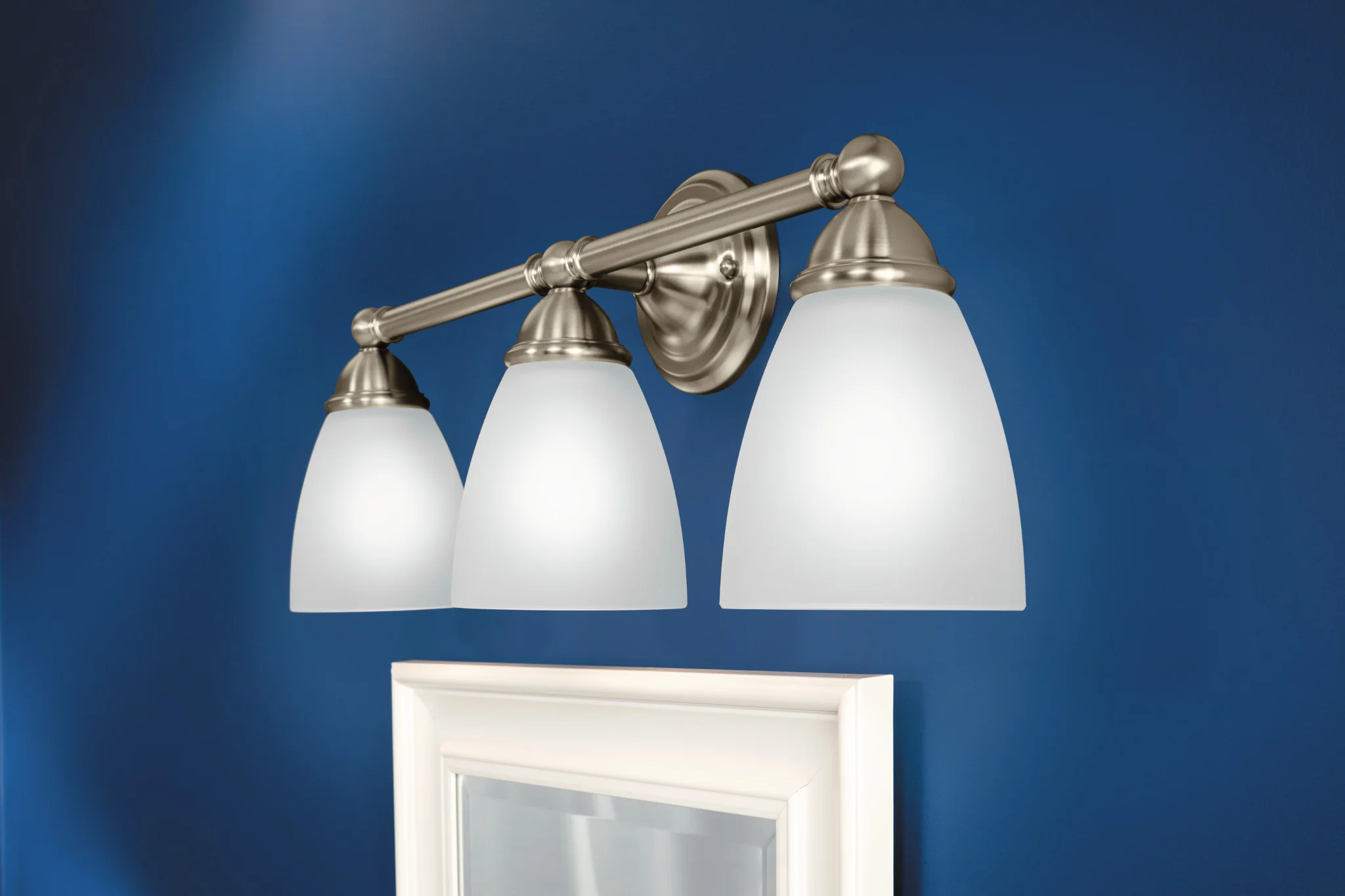 2816-Brantford-Chrome-Bath-Light-4.webp Brantford Chrome Bath Light