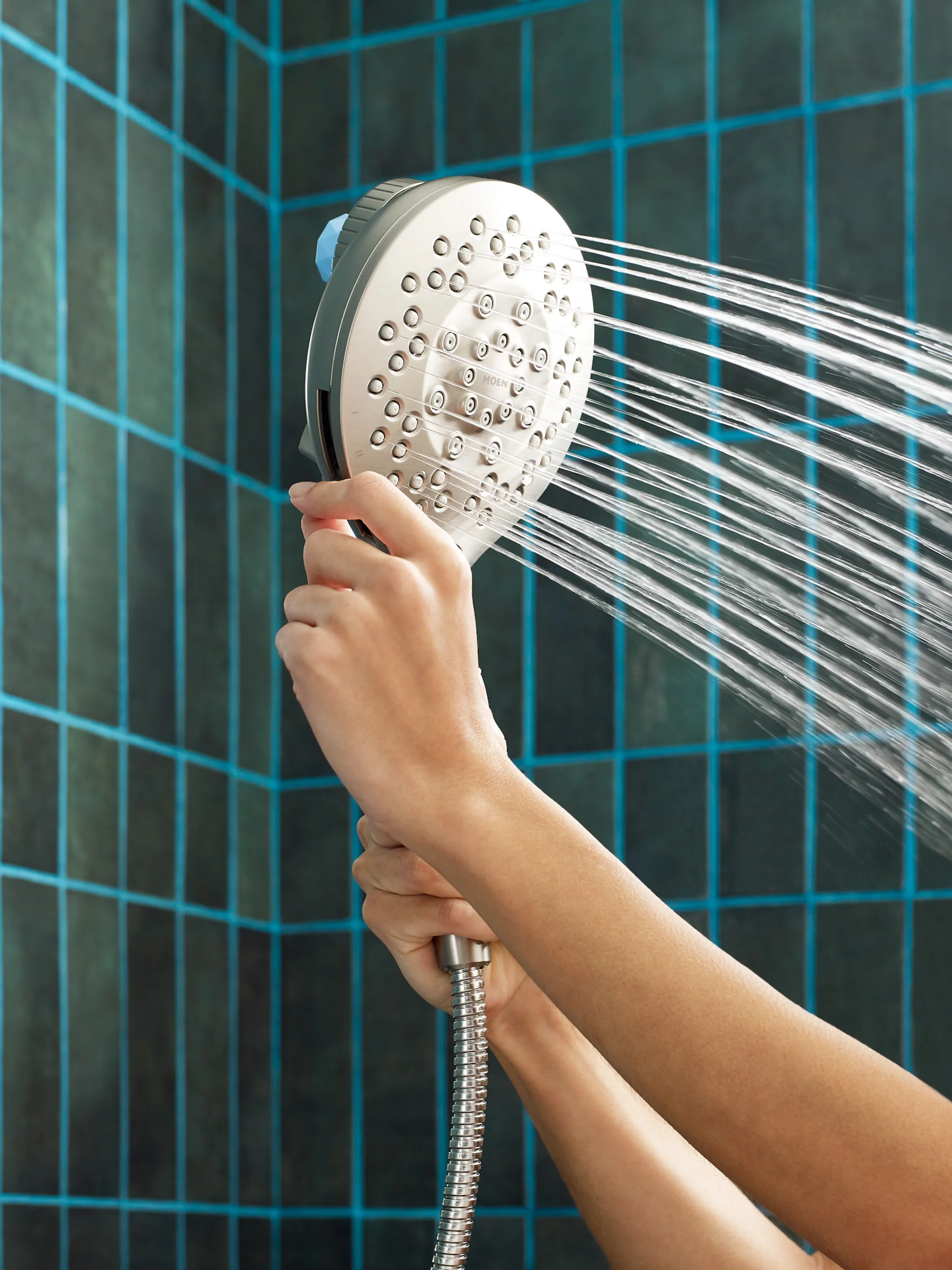 2854-Inly-Moen-Aromatherapy-Handshower-With-Magnetix-3.webp Inly Moen® Aromatherapy Handshower With Magnetix®
