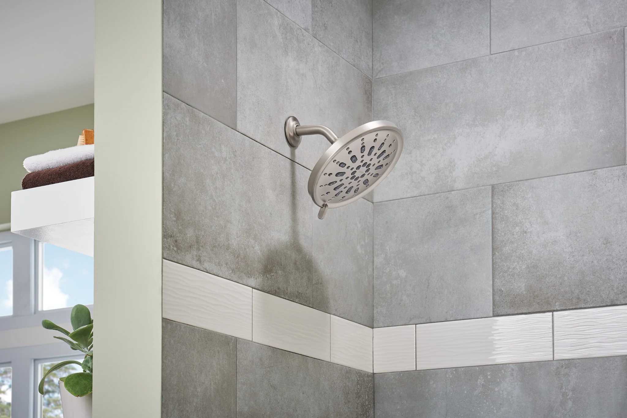2857-Enthrall-Five-Function-9-Diameter-Eco-Performance-Spray-Head-Rainshower-5.webp Enthrall Five-Function 9" Diameter Eco-Performance Spray Head Rainshower
