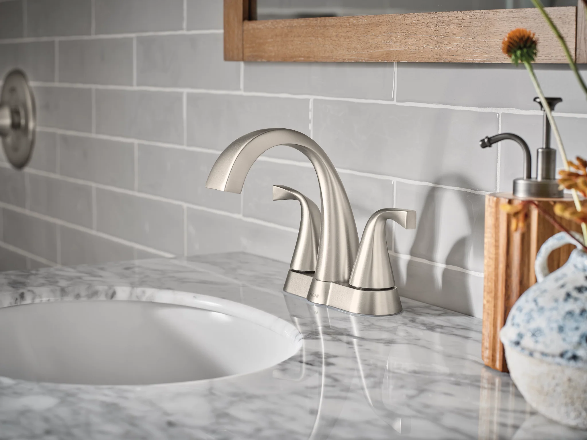 2996-Oxby-Two-handle-Centerset-Bathroom-Sink-Faucet-2.webp Oxby Two-handle Centerset Bathroom Sink Faucet
