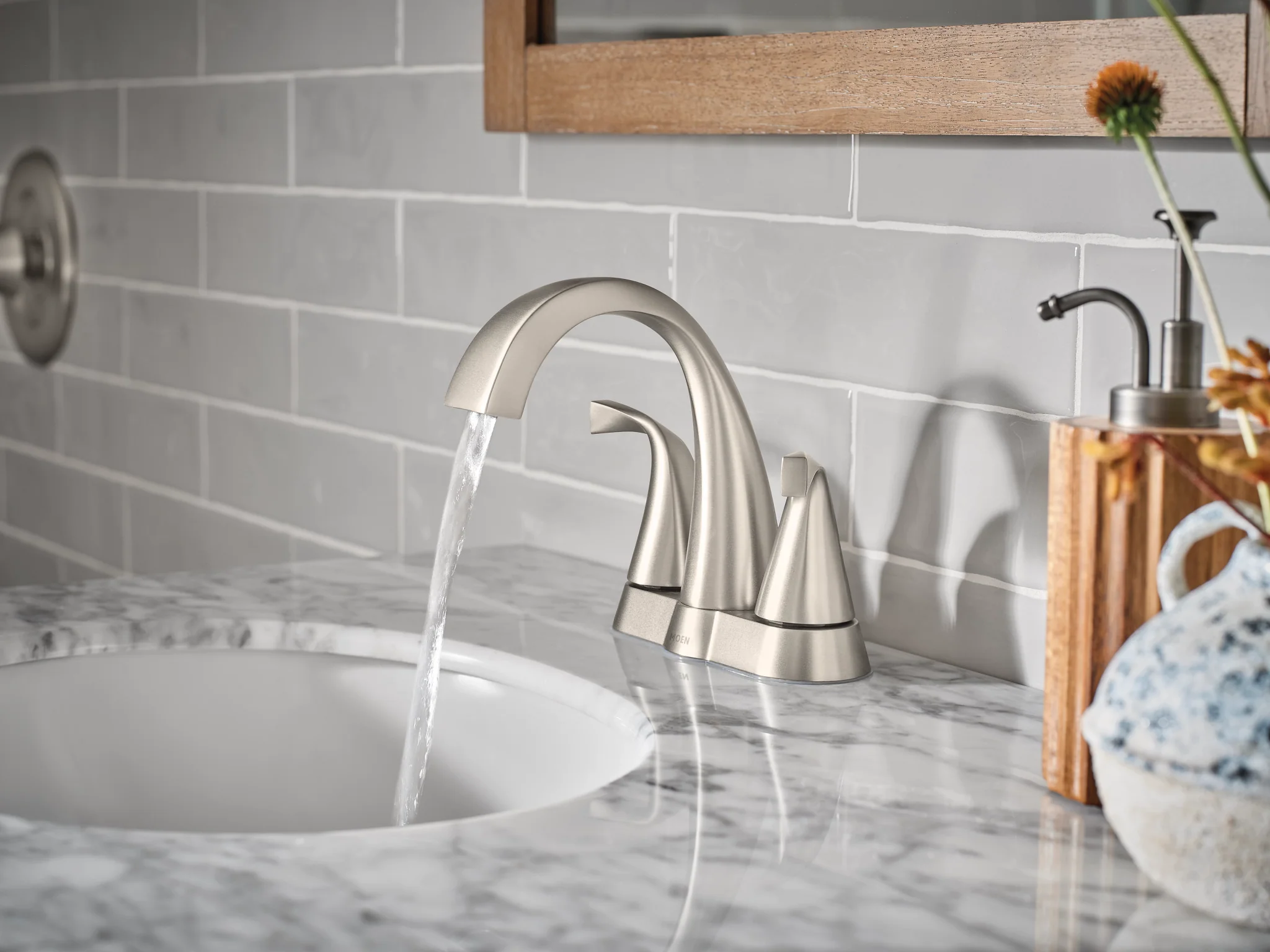 2996-Oxby-Two-handle-Centerset-Bathroom-Sink-Faucet-3.webp Oxby Two-handle Centerset Bathroom Sink Faucet
