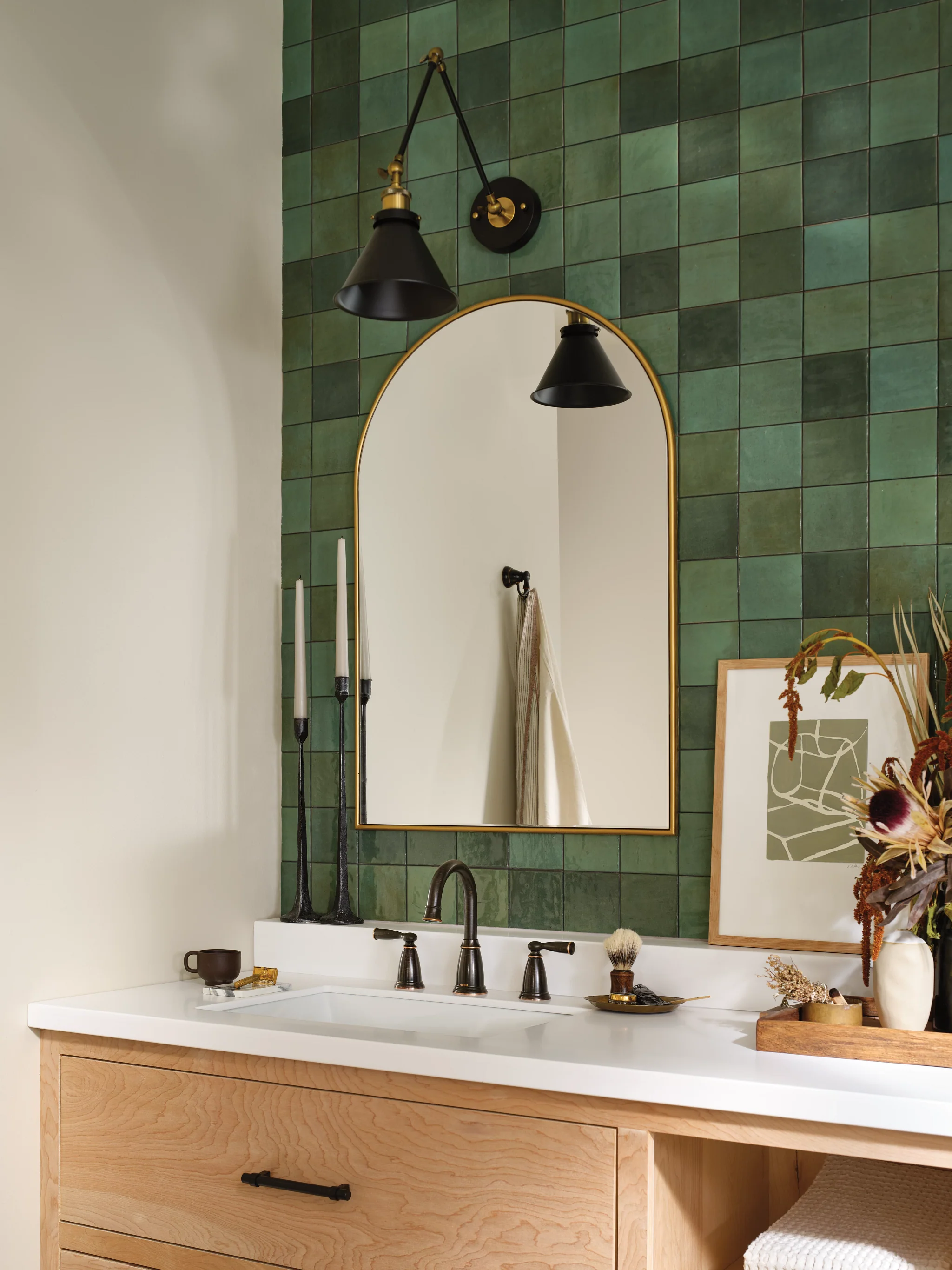 329-Banbury-Two-Handle-Widespread-Bathroom-Sink-Faucet-34.webp Banbury Two-Handle Widespread Bathroom Sink Faucet