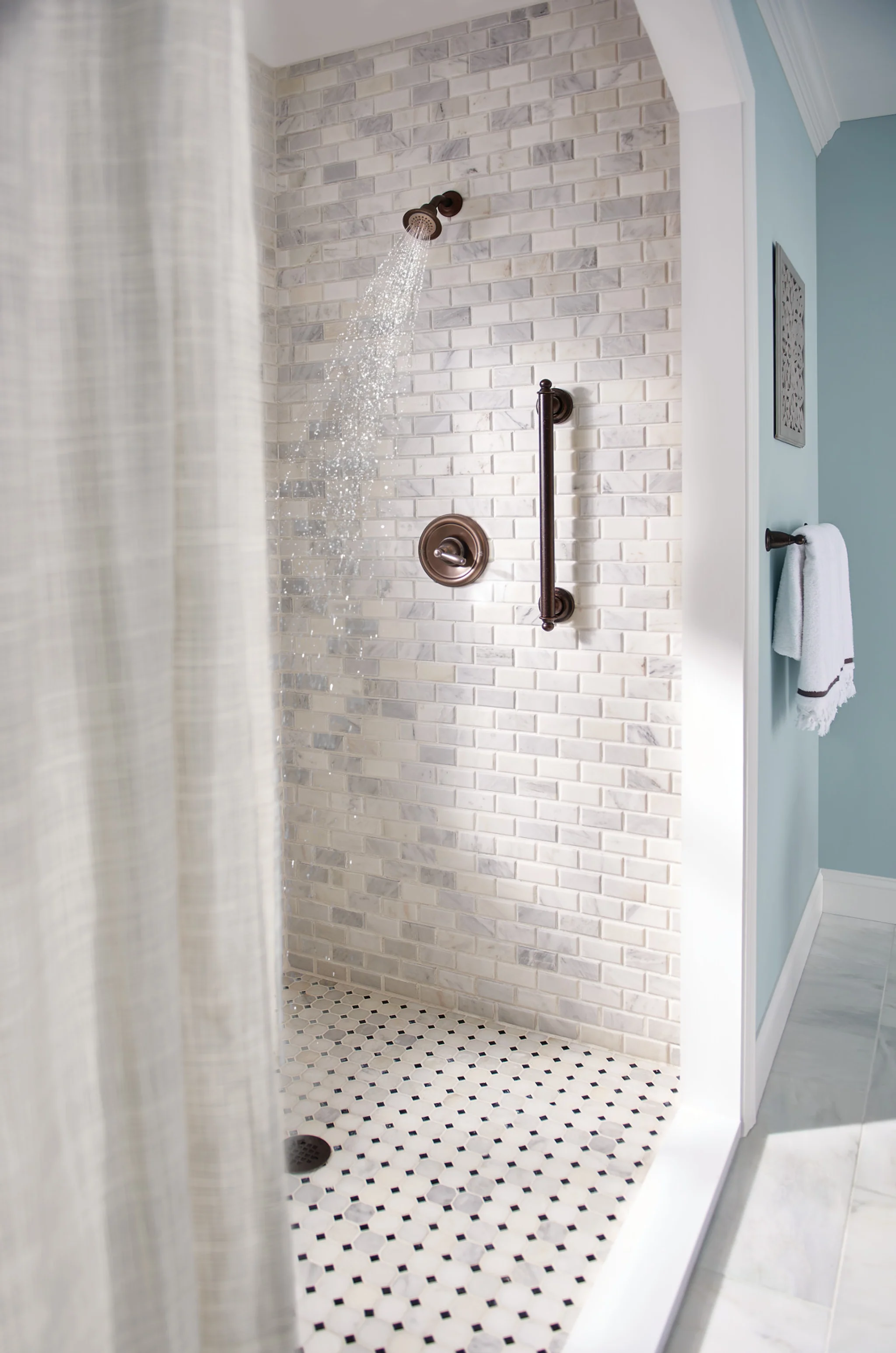 3349-Brantford-Chrome-24-Designer-Grab-Bar-14.webp Brantford Chrome 24" Designer Grab Bar