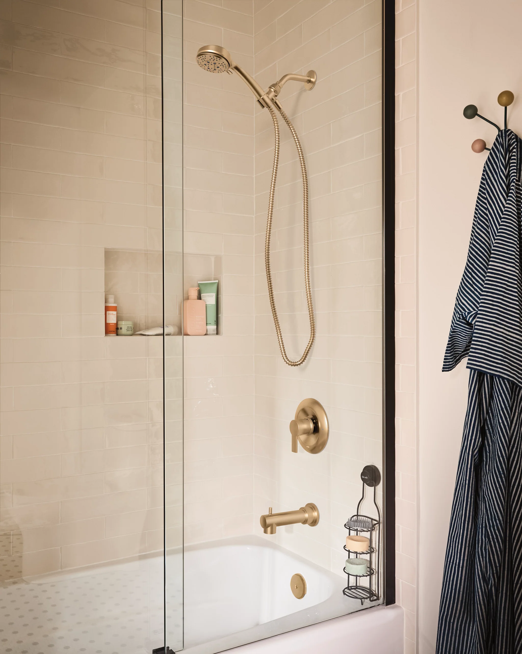 339-MEENA-Posi-Temp-R-tub-shower-7.webp MEENA Posi-Temp(R) tub/shower