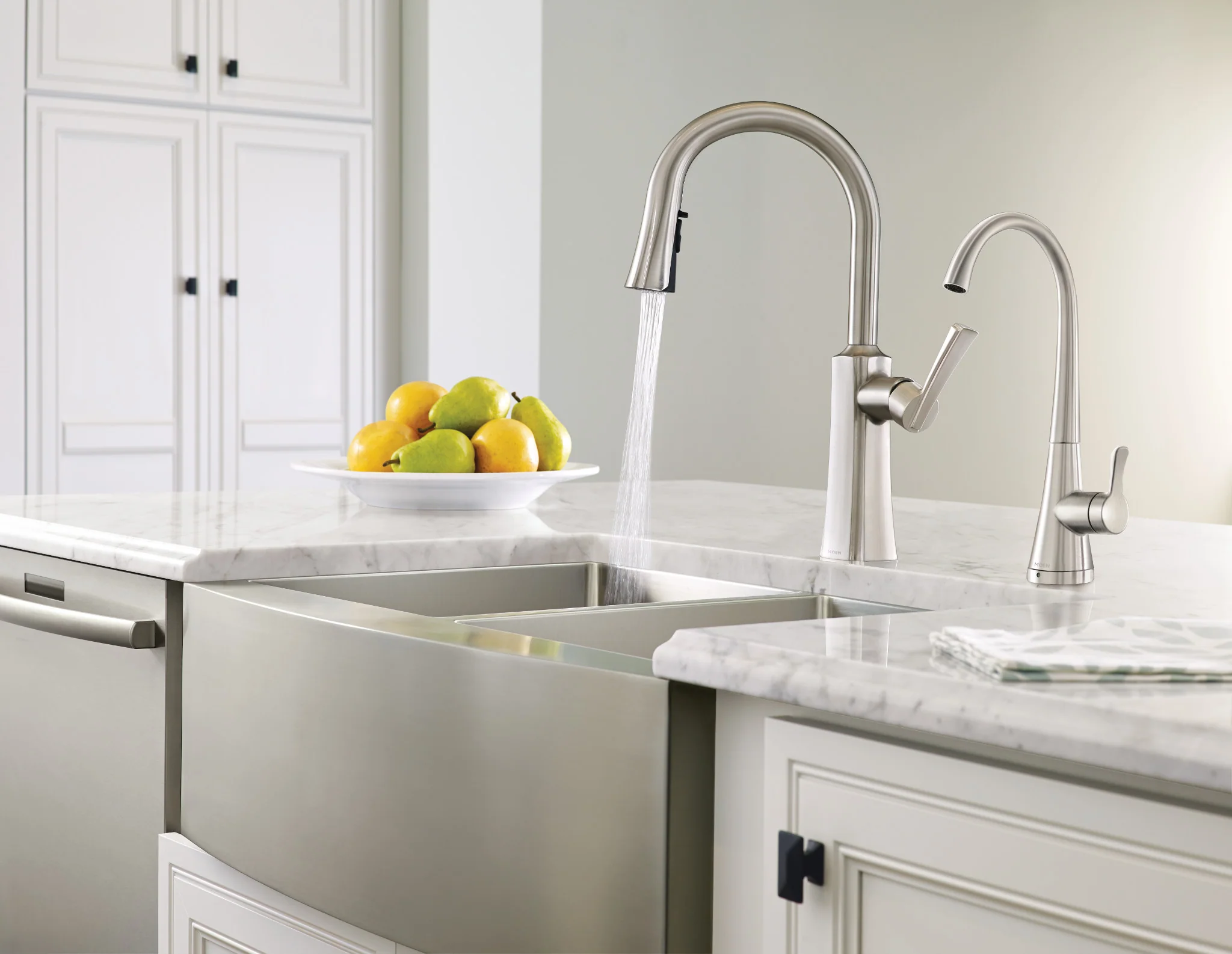 3600-Sip-Transitional-Chrome-One-Handle-High-Arc-Beverage-Faucet-21.webp Sip Transitional Chrome One-Handle High Arc Beverage Faucet