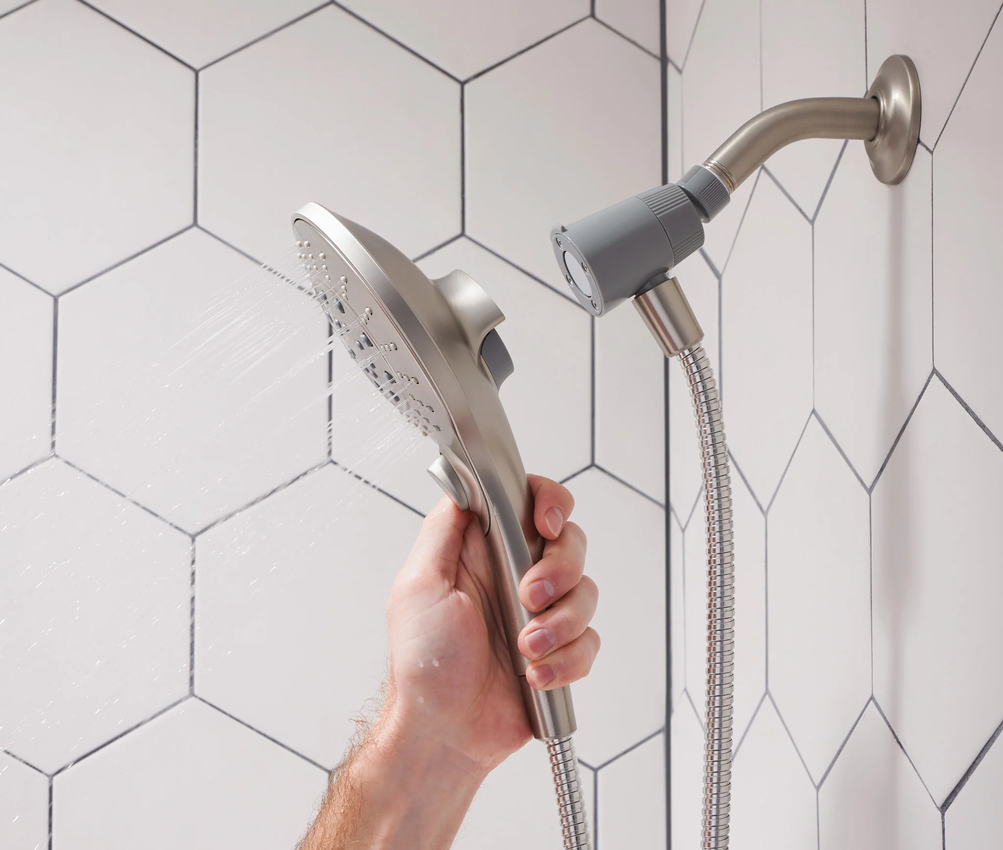 3637-Engage-Six-Function-5-1-2-Diameter-Spray-Head-Handheld-Shower-12.webp Engage Six-Function 5 1/2" Diameter Spray Head Handheld Shower