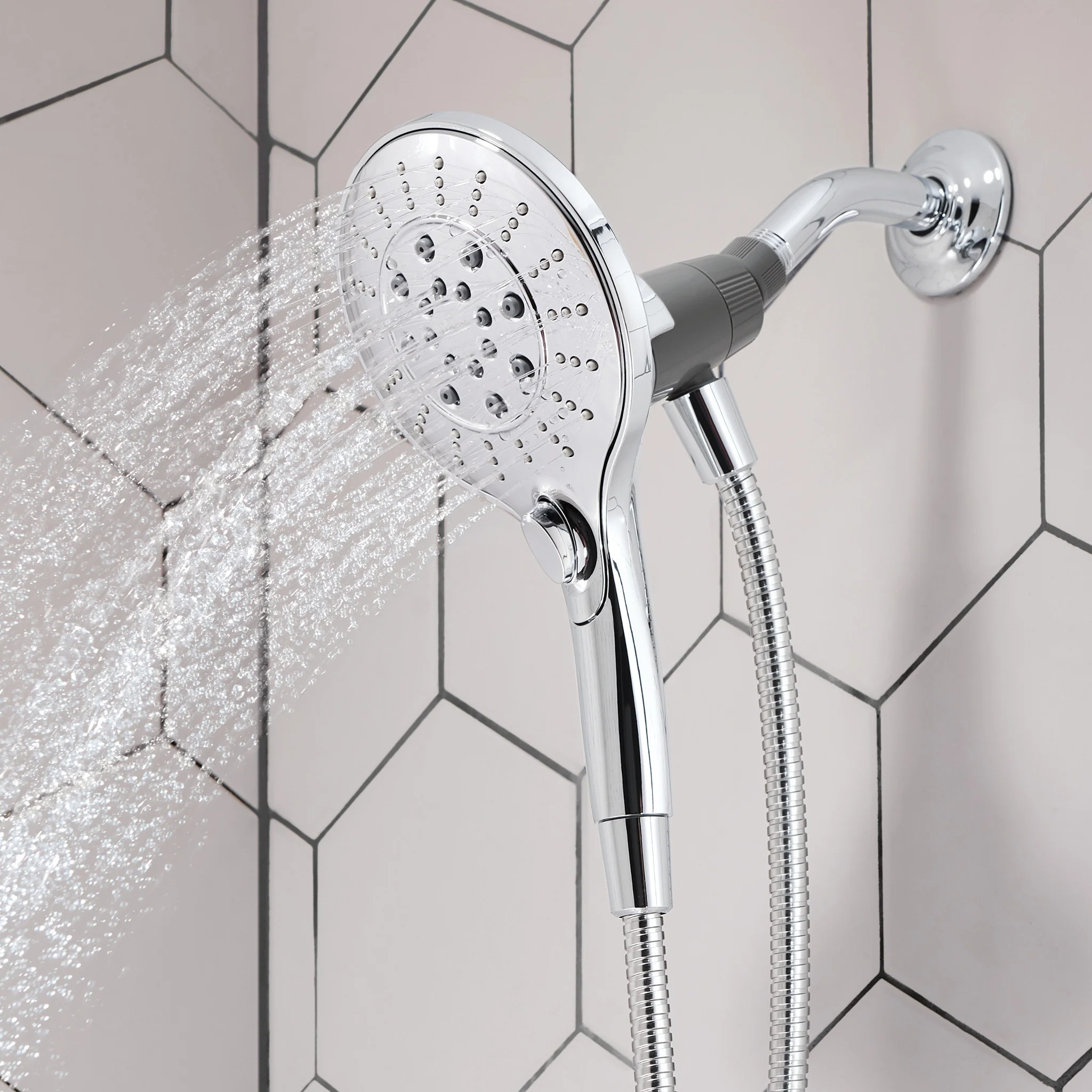 3637-Engage-Six-Function-5-1-2-Diameter-Spray-Head-Handheld-Shower-15.webp Engage Six-Function 5 1/2" Diameter Spray Head Handheld Shower