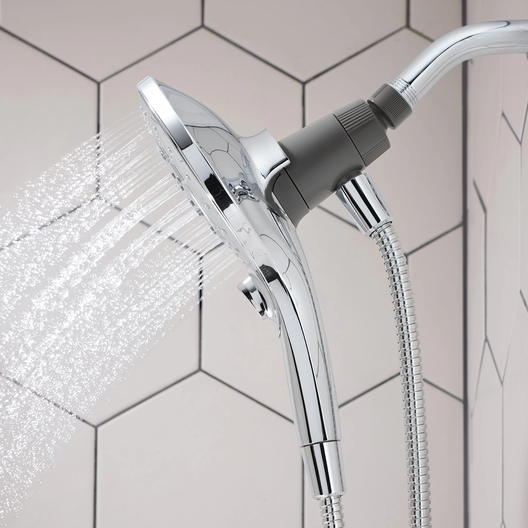 3637-Engage-Six-Function-5-1-2-Diameter-Spray-Head-Handheld-Shower-17.webp Engage Six-Function 5 1/2" Diameter Spray Head Handheld Shower