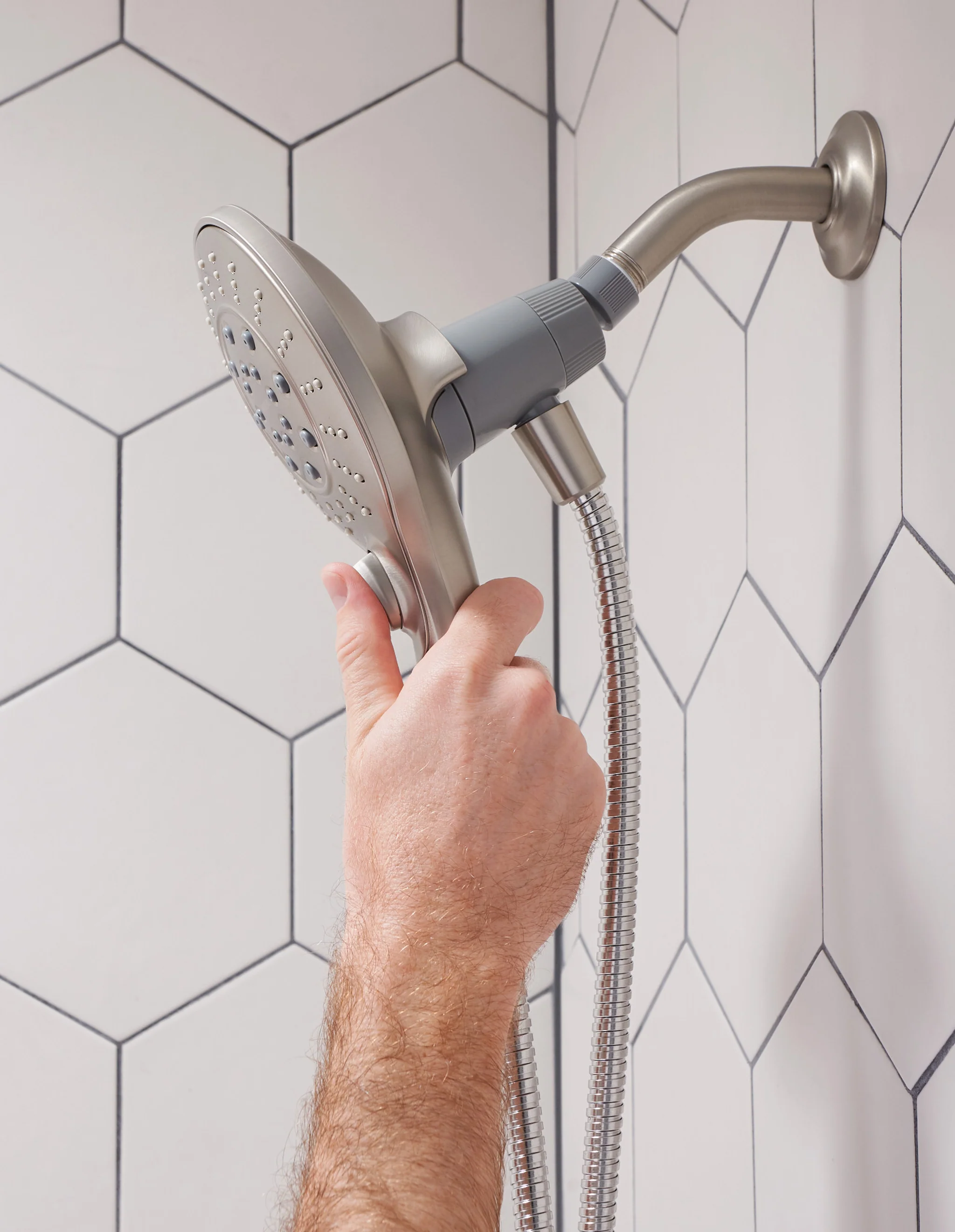3637-Engage-Six-Function-5-1-2-Diameter-Spray-Head-Handheld-Shower-9.webp Engage Six-Function 5 1/2" Diameter Spray Head Handheld Shower