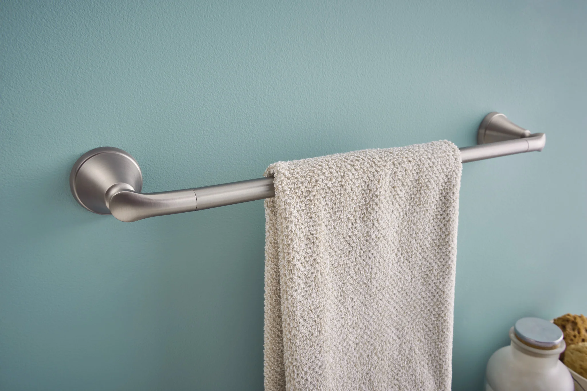 3668-Tiffin-Brushed-nickel-24-Towel-Bar-10.webp Tiffin Brushed nickel 24" Towel Bar