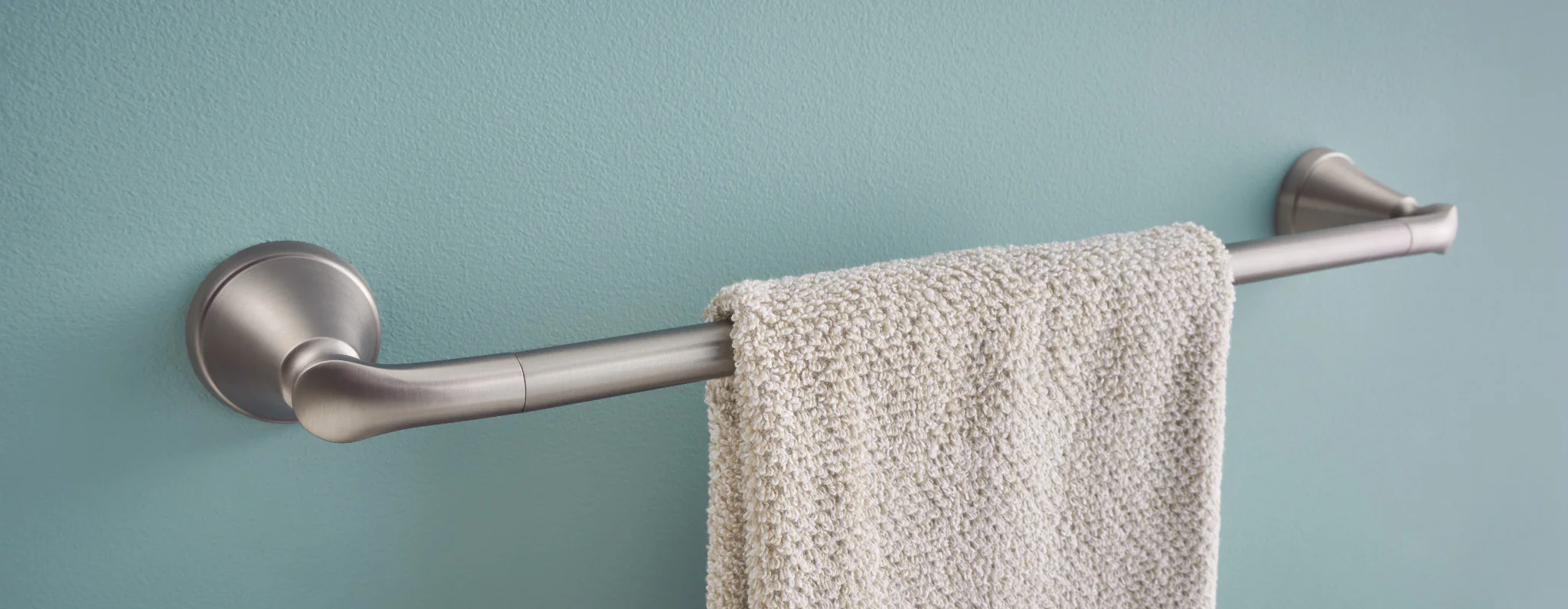 3668-Tiffin-Brushed-nickel-24-Towel-Bar-14.webp Tiffin Brushed nickel 24" Towel Bar