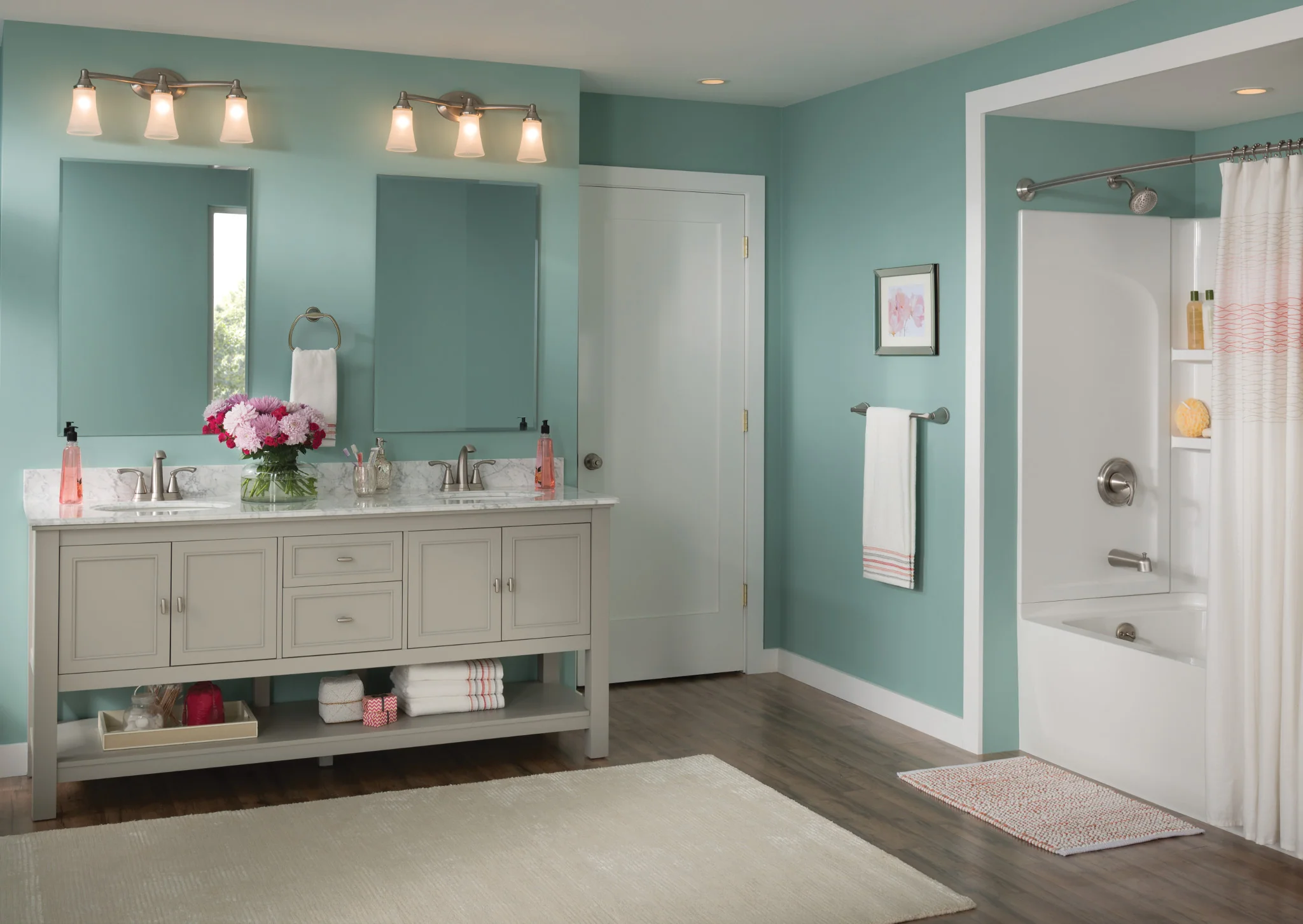 3668-Tiffin-Brushed-nickel-24-Towel-Bar-17.webp Tiffin Brushed nickel 24" Towel Bar