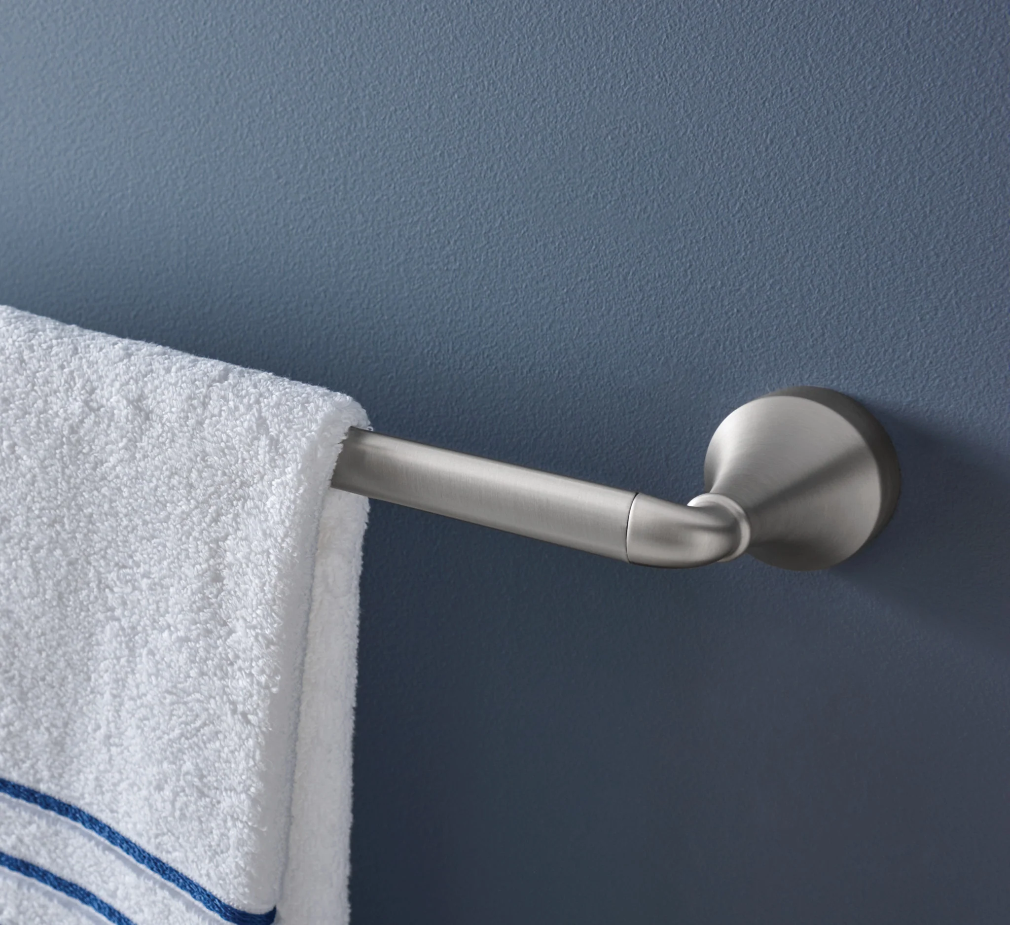 3821-Hamden-Spot-resist-brushed-nickel-24-towel-bar-2.webp Hamden Spot resist brushed nickel 24" towel bar